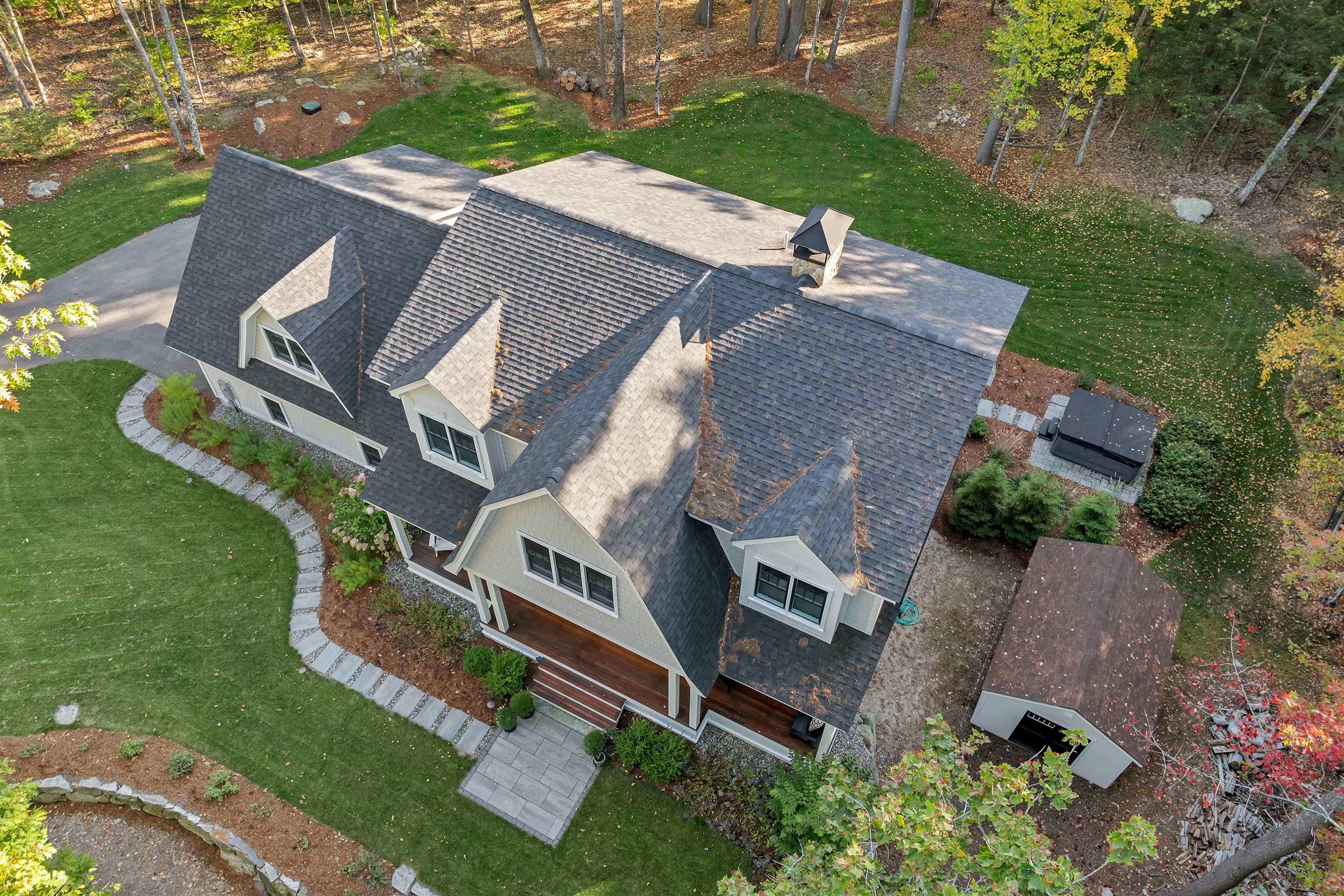 25 Clay Point Rd, Alton, NH 03809