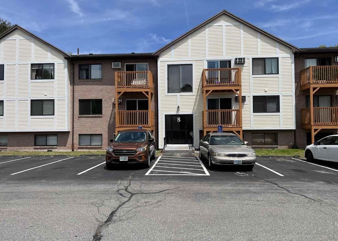 8 Lancelot Ct, Salem, NH 03079
