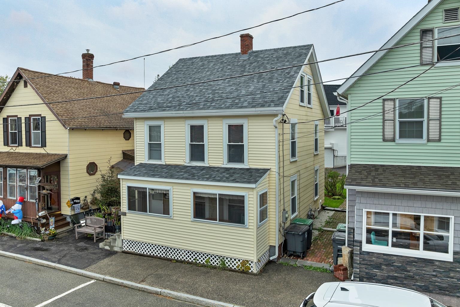 6 Central St, Pembroke, NH 03275