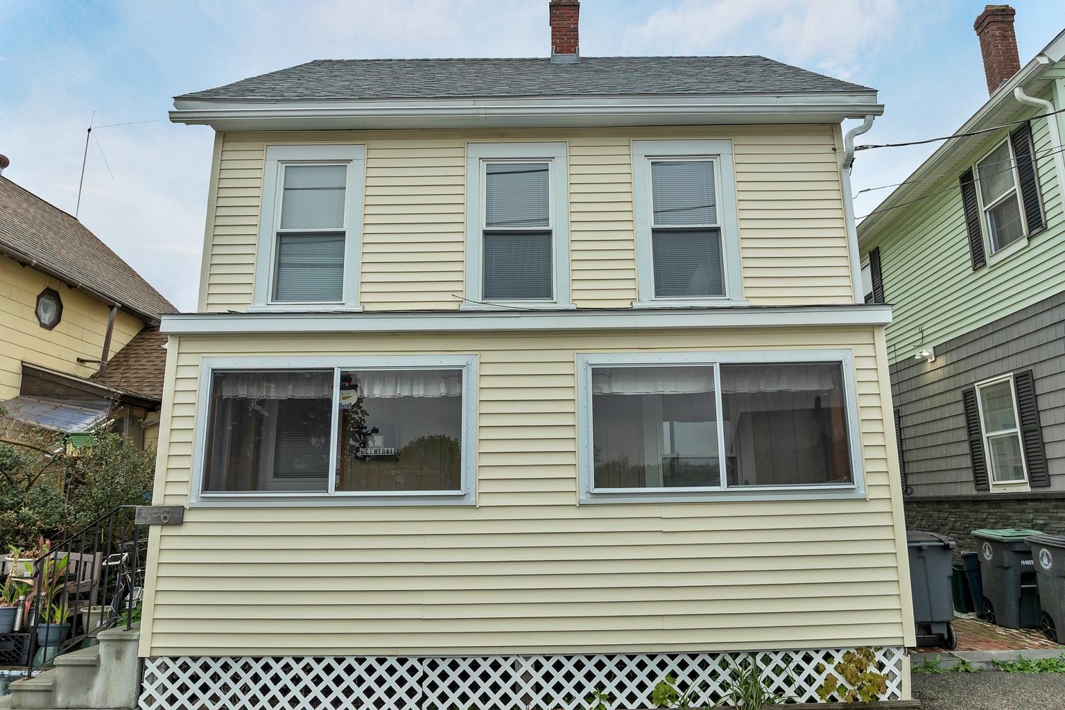 6 Central St, Pembroke, NH 03275