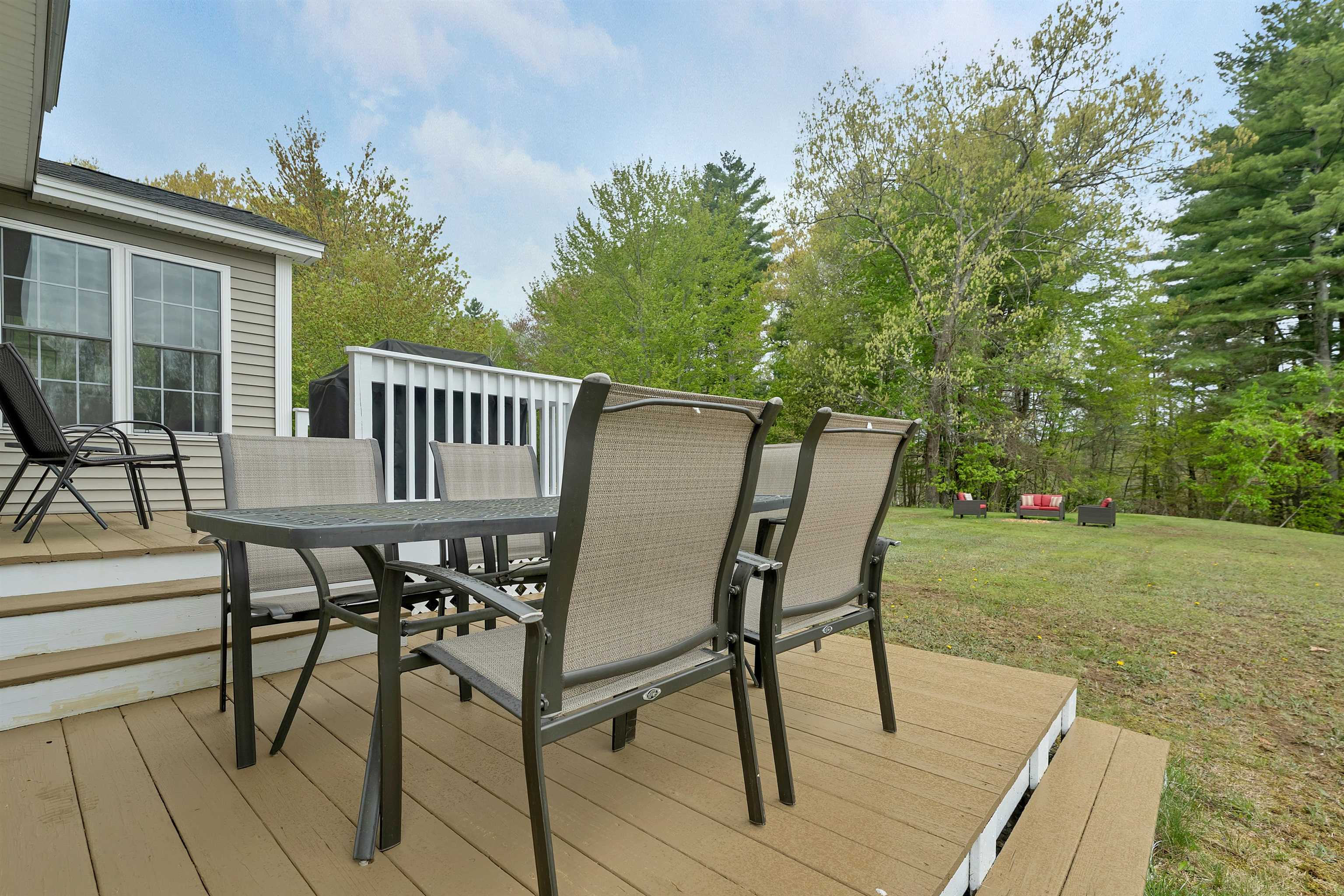 6 Hancock Rd, Windham, NH 03087