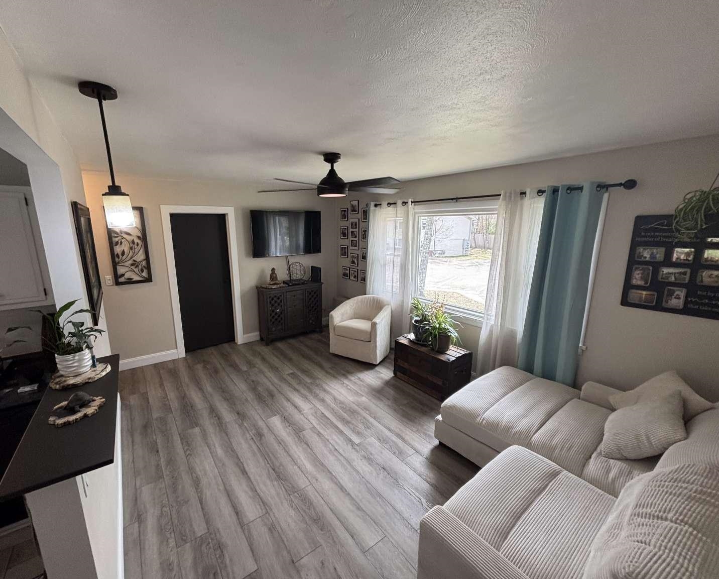 78 Sandhill Road Unit: 14