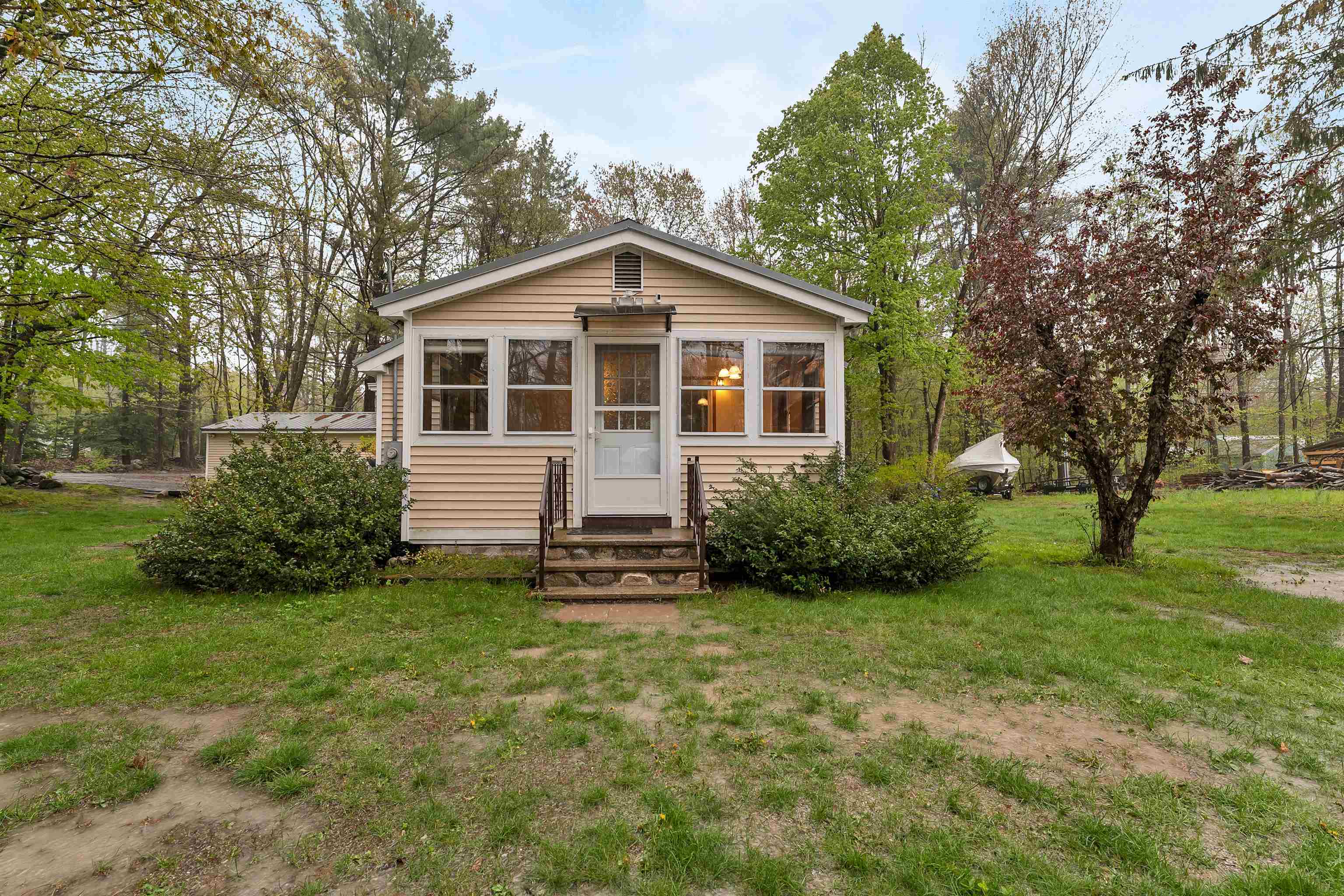 109 Barden Hill Rd, Hillsborough, NH 03244