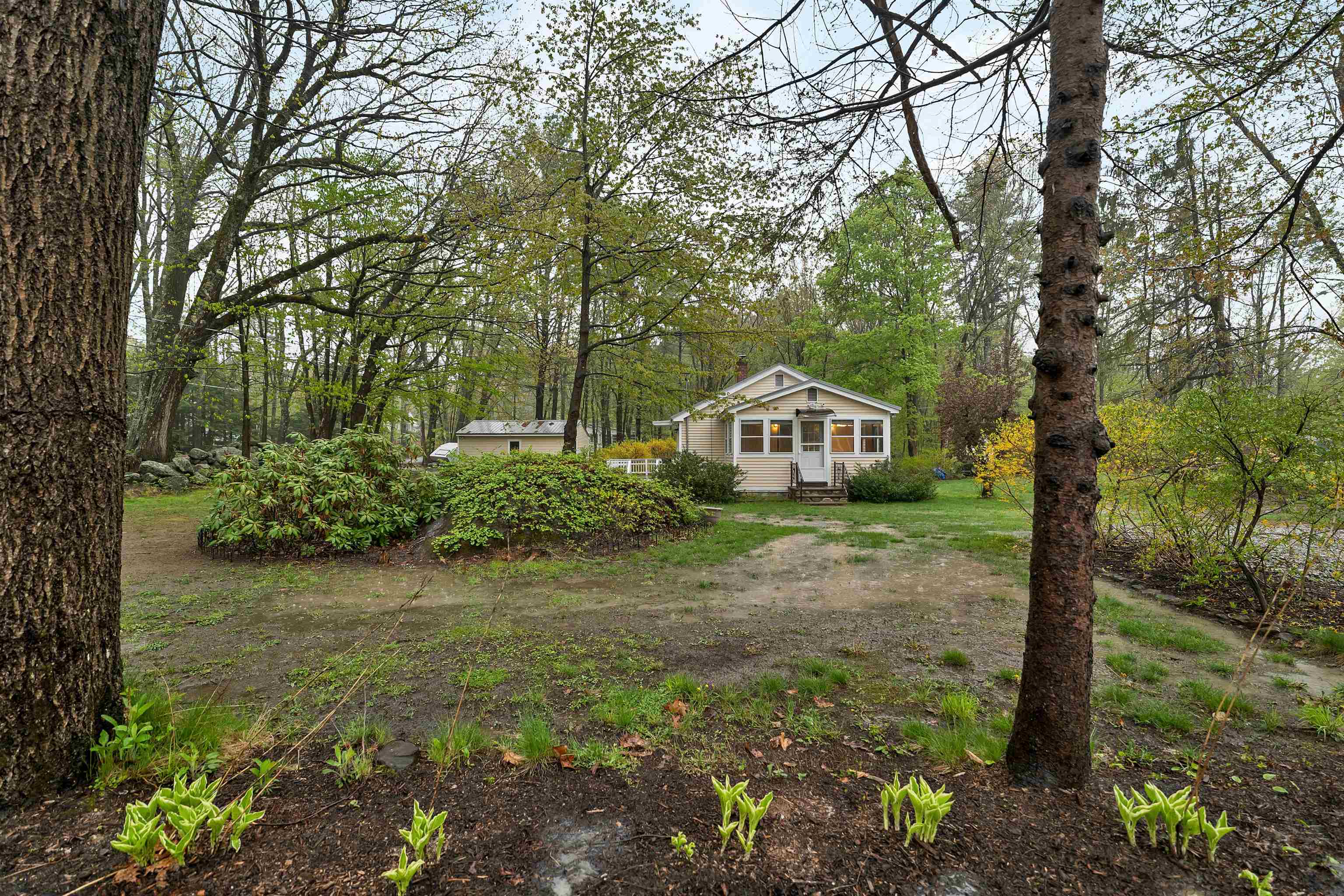 109 Barden Hill Rd, Hillsborough, NH 03244