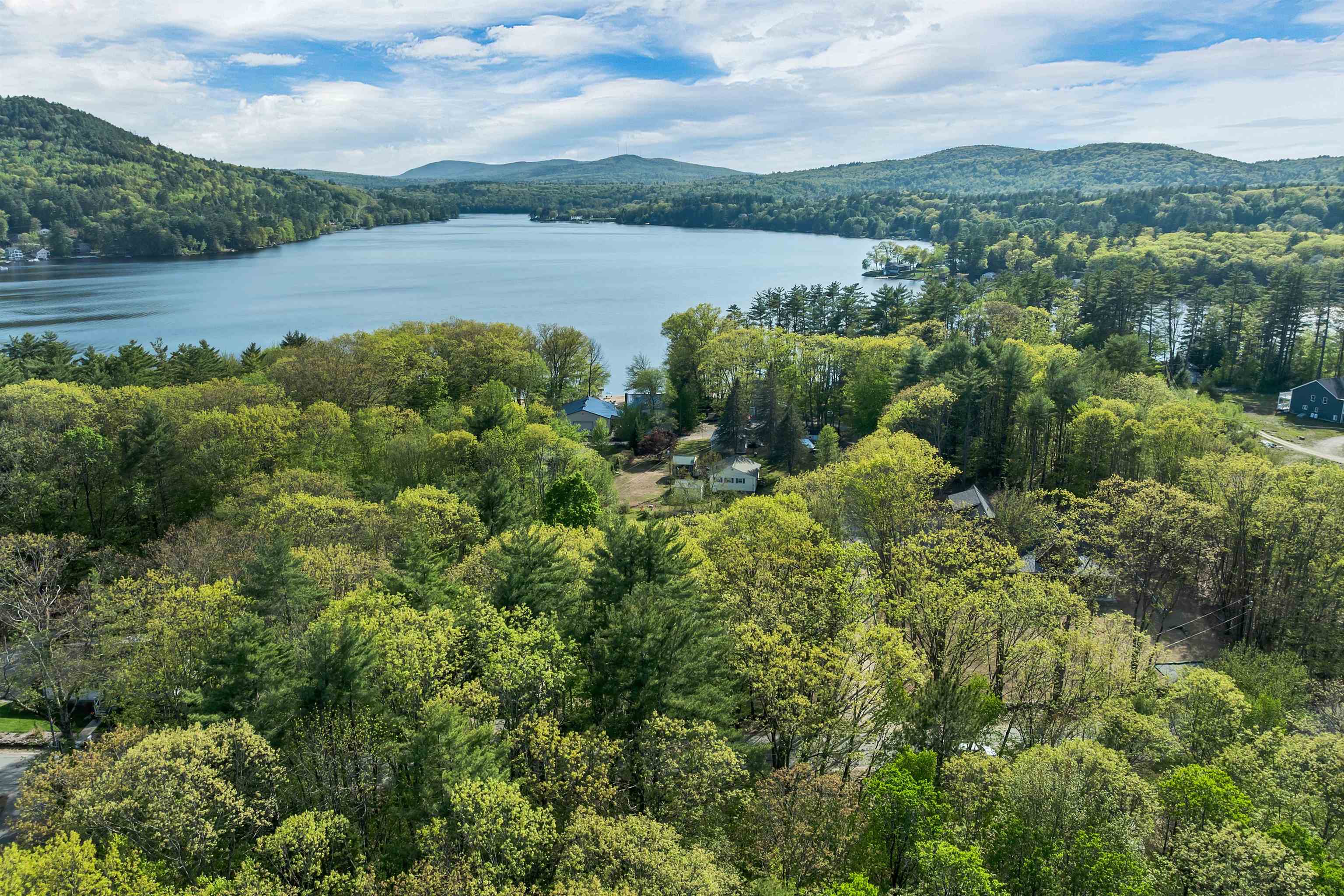 109 Barden Hill Rd, Hillsborough, NH 03244