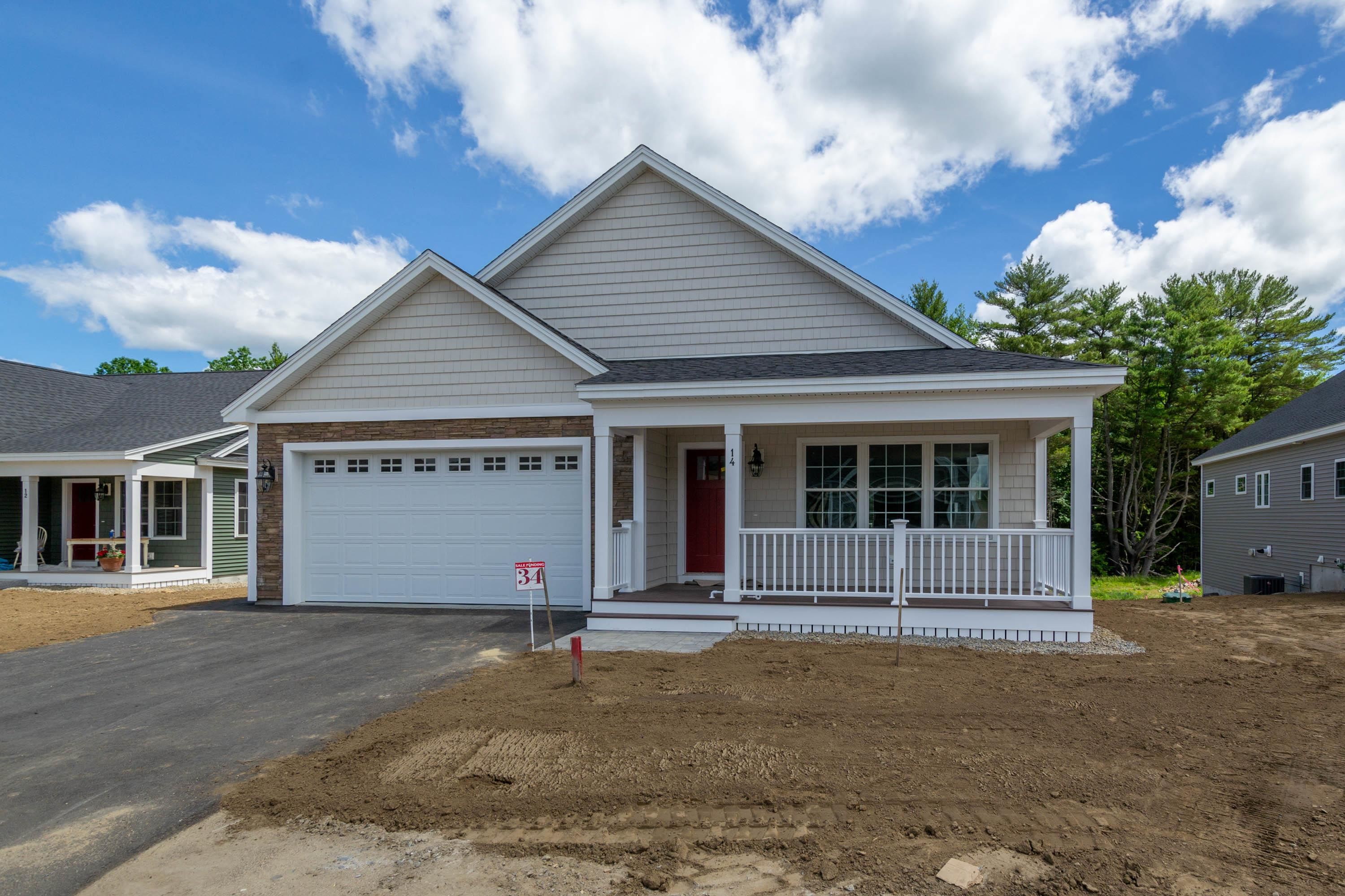 14 Mulberry Ln, Epping, NH 03042