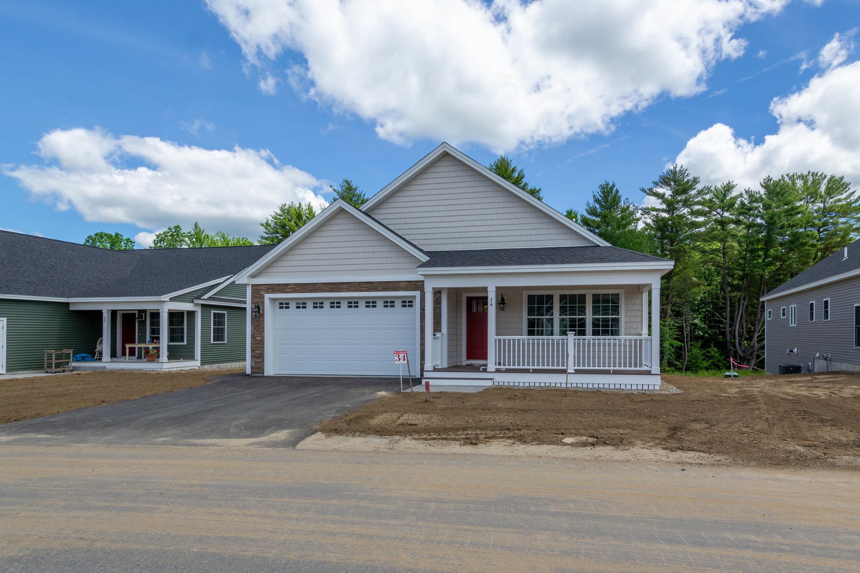 14 Mulberry Ln, Epping, NH 03042