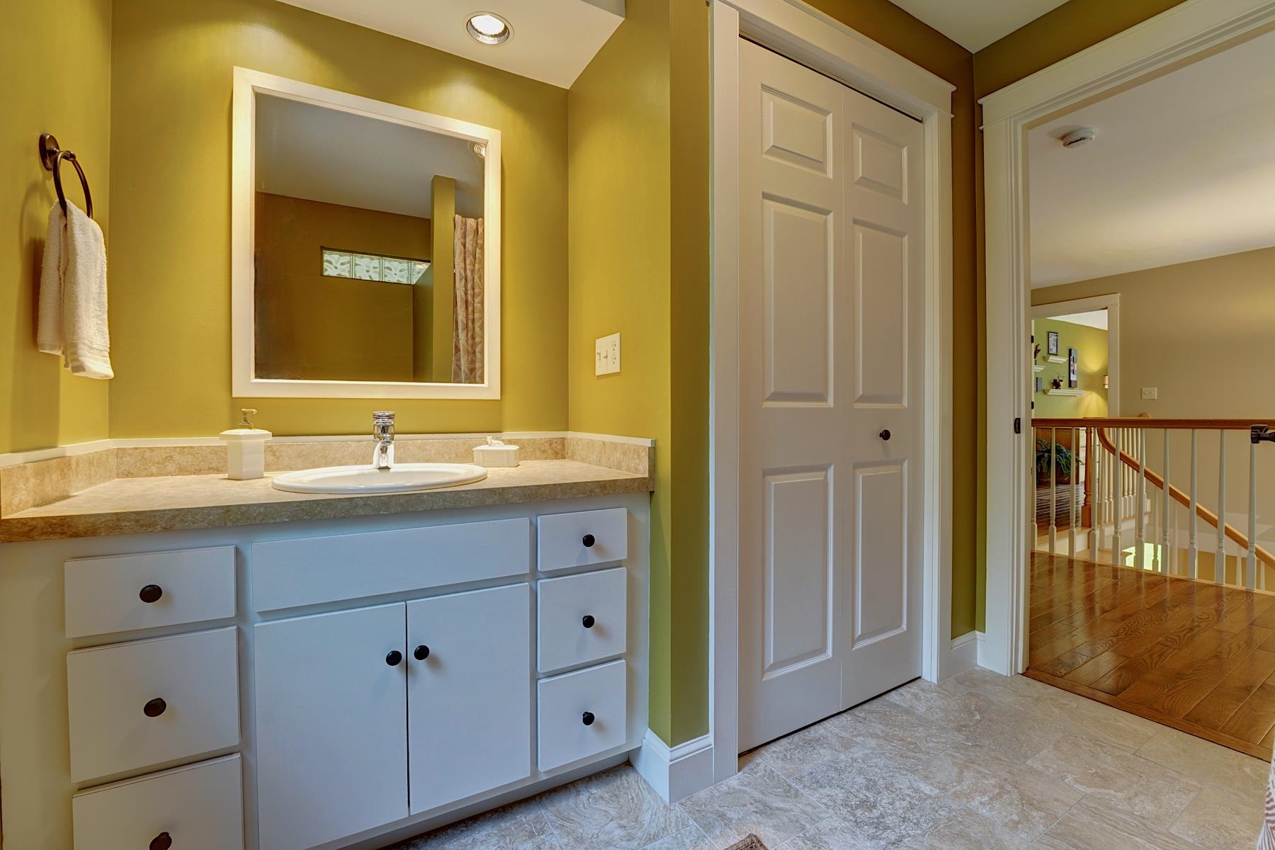 38 Bassett Ln, Newfields, NH 03856