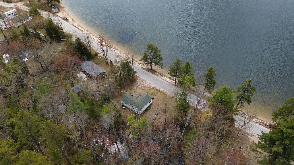 104 Bailey Rd, Effingham, NH 03882