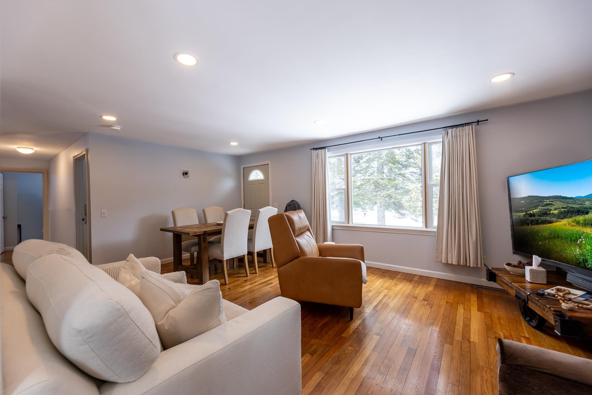 7 Sleeper Rd, Sunapee, NH 03782
