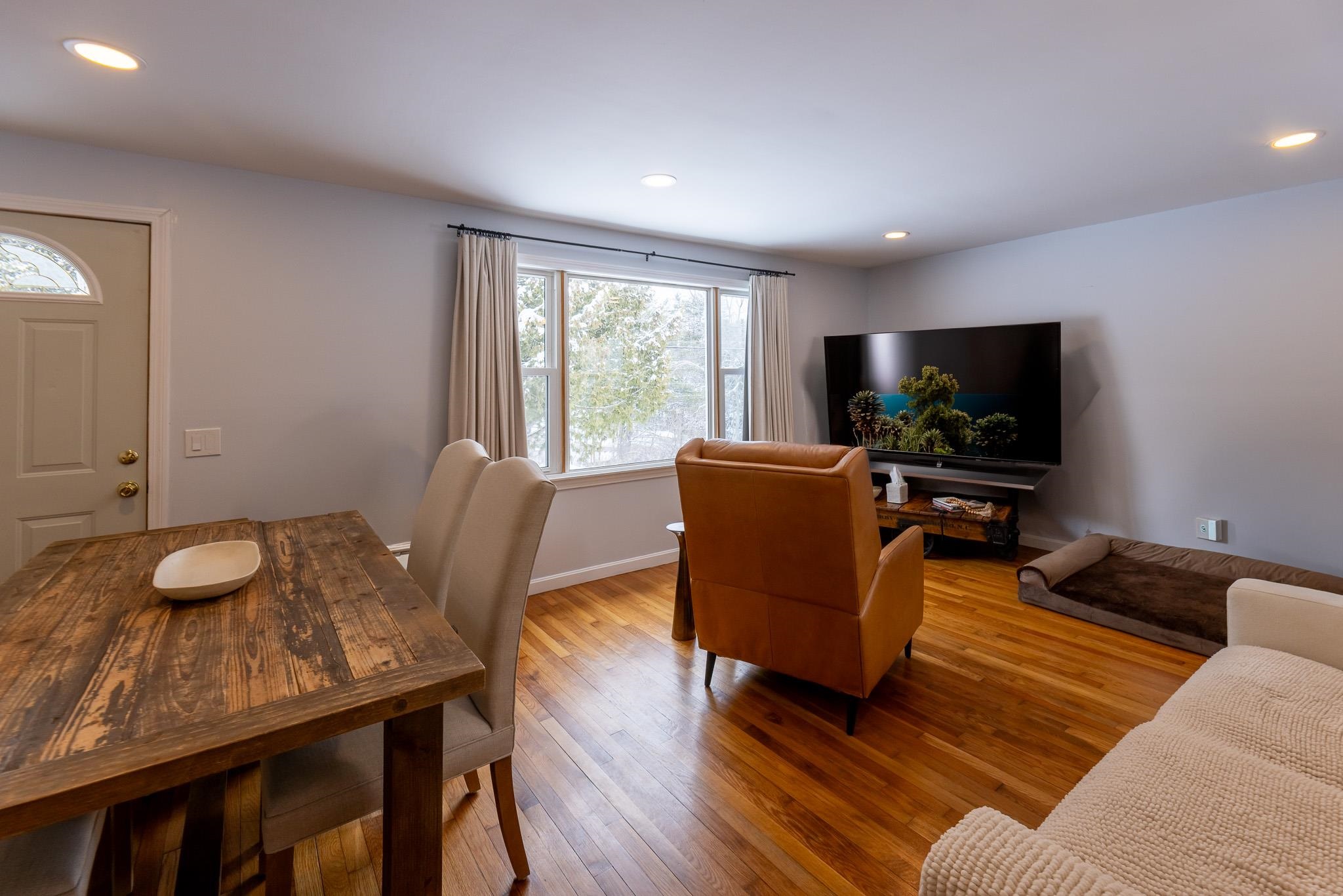 7 Sleeper Rd, Sunapee, NH 03782