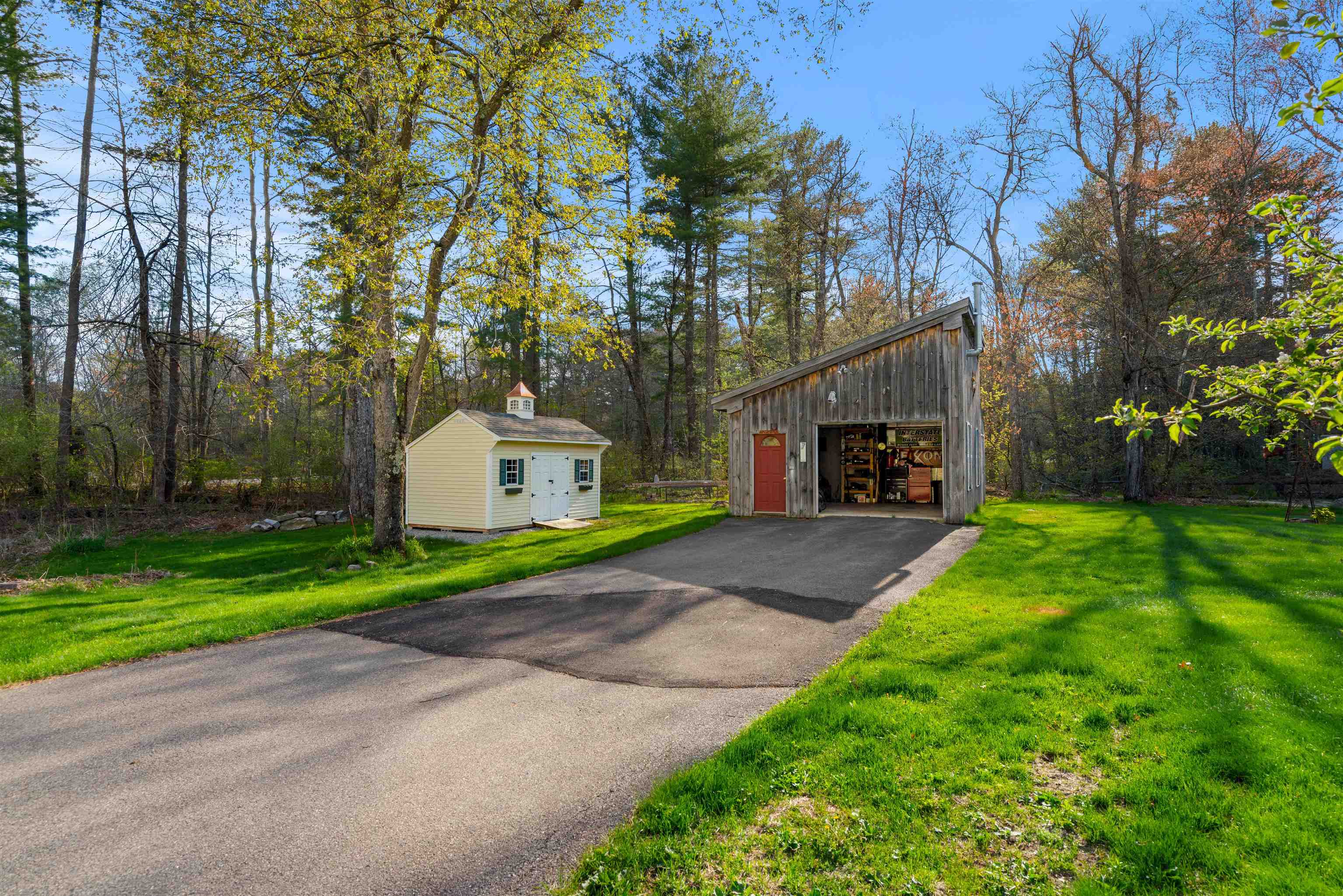 5 Spicebush Cir, Litchfield, NH 03052