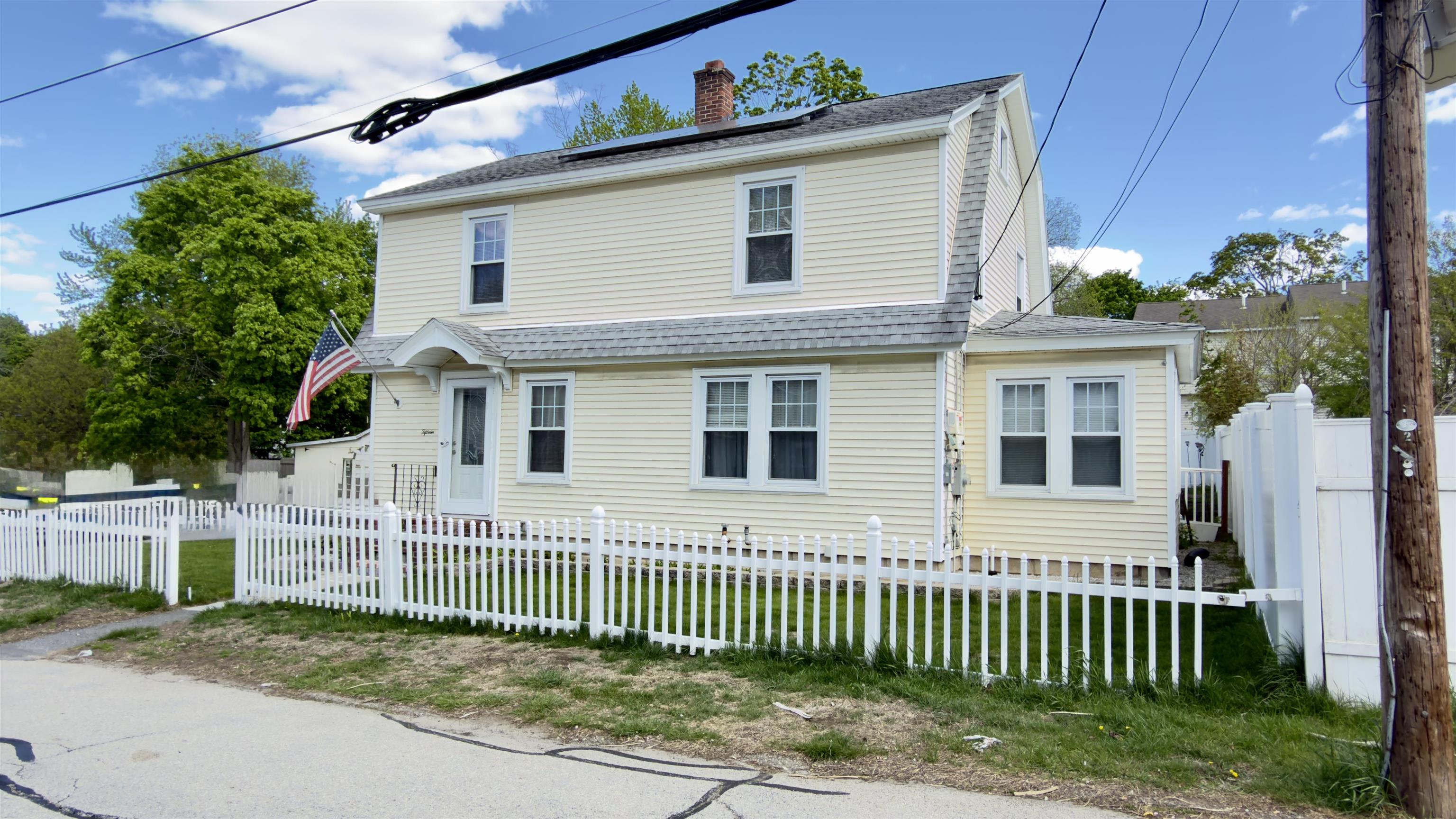15 Hayes Ave, Manchester, NH 03103