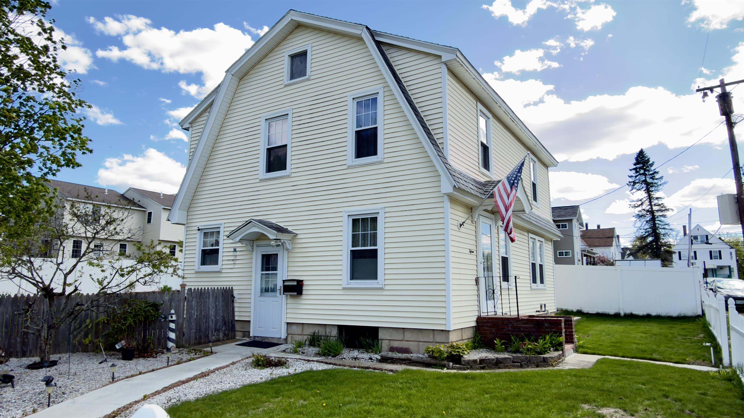 15 Hayes Ave, Manchester, NH 03103