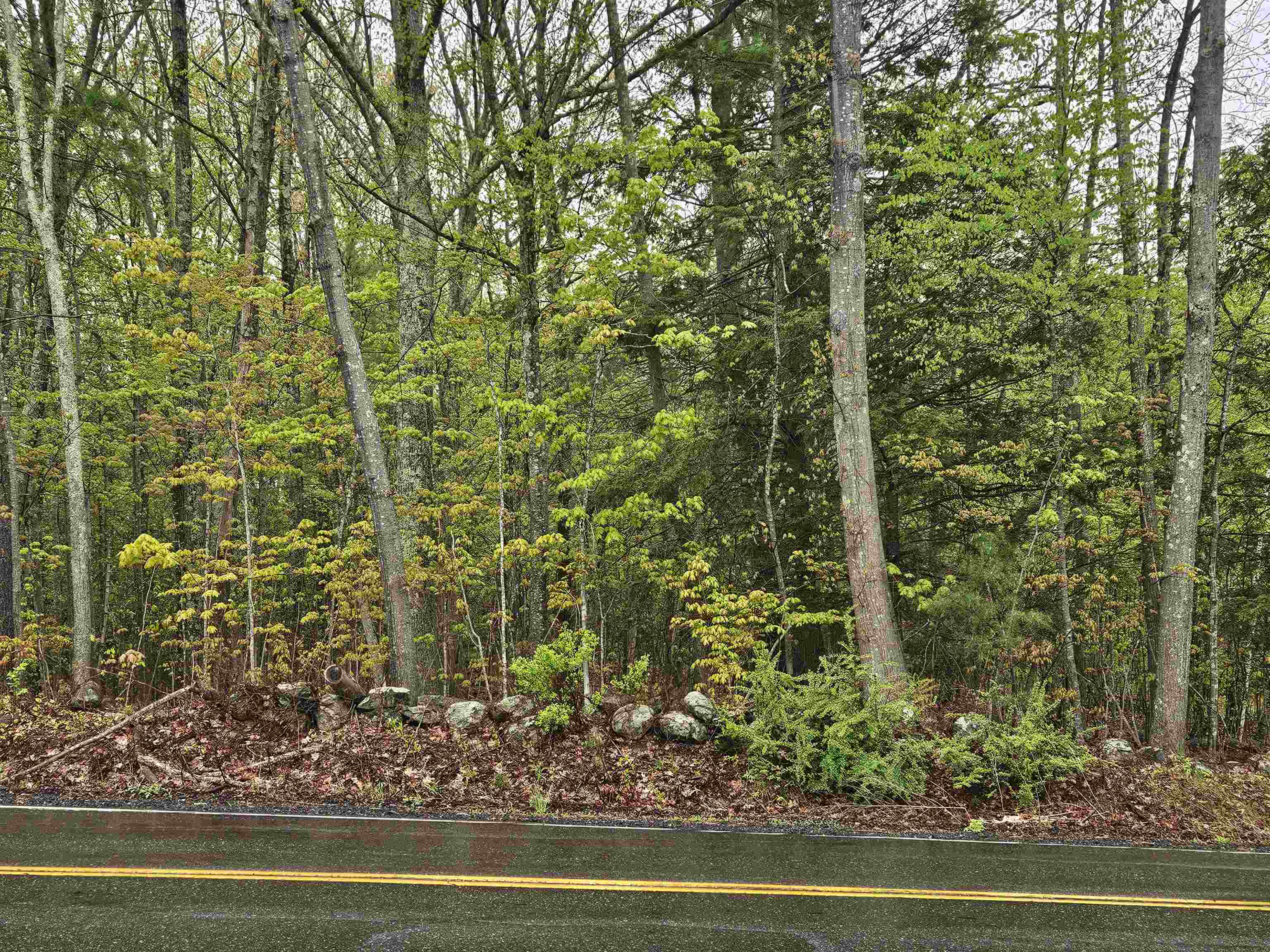 64 East Road Route, East Kingston, NH 03827