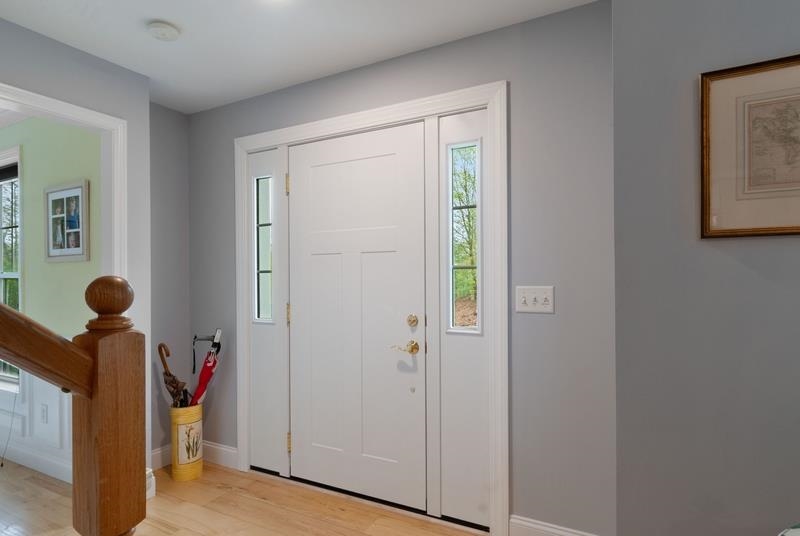 80 Ridgetop Ln, Henniker, NH 03242