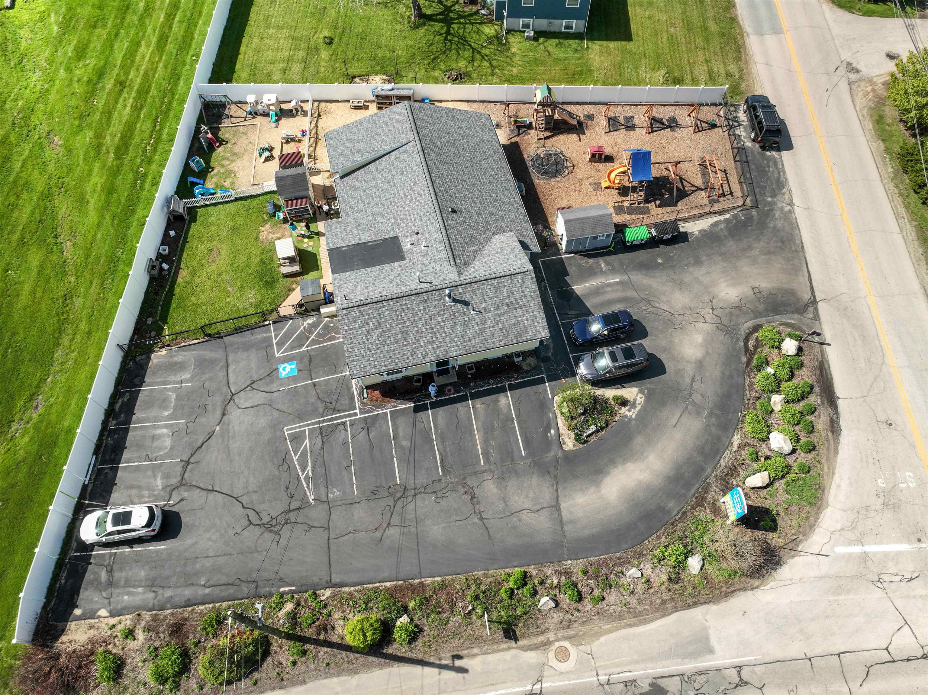 352 Elm St, Milford, NH 03055