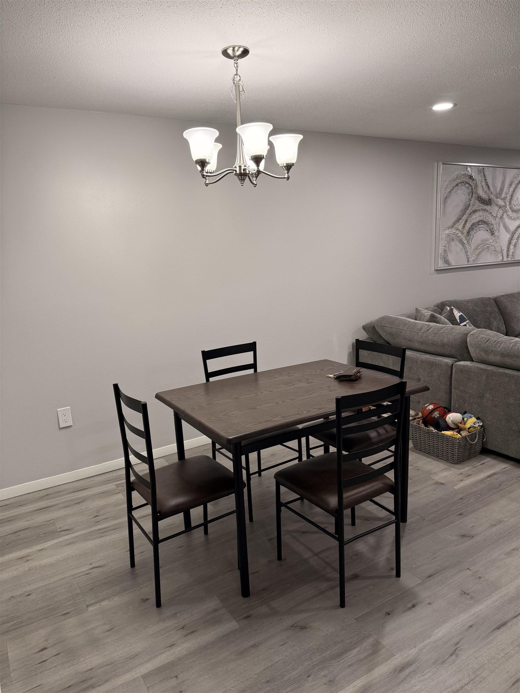 11 Blackstone Dr, Nashua, NH 03063