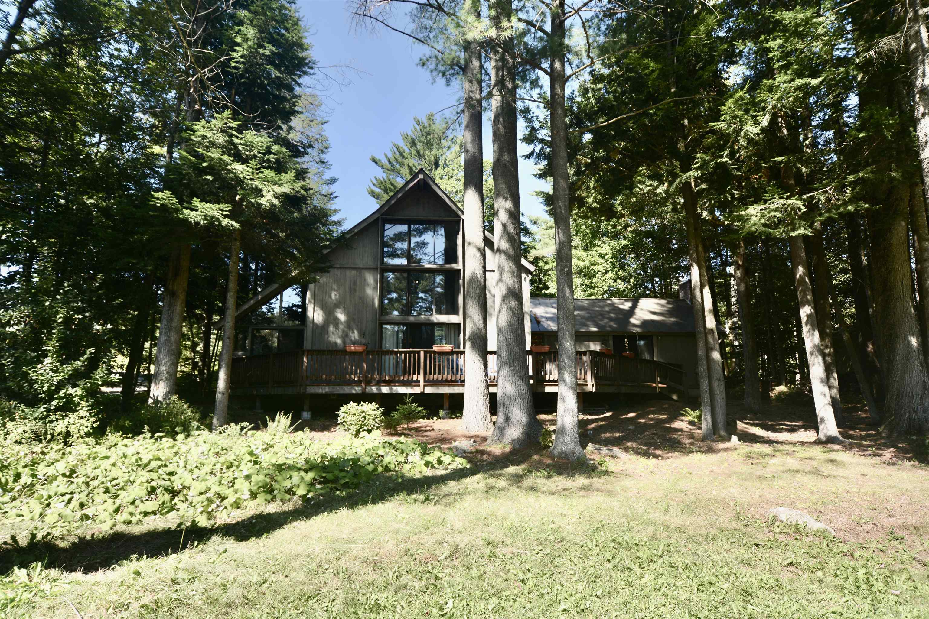 66 Fairway Dr, Grantham, NH 03753