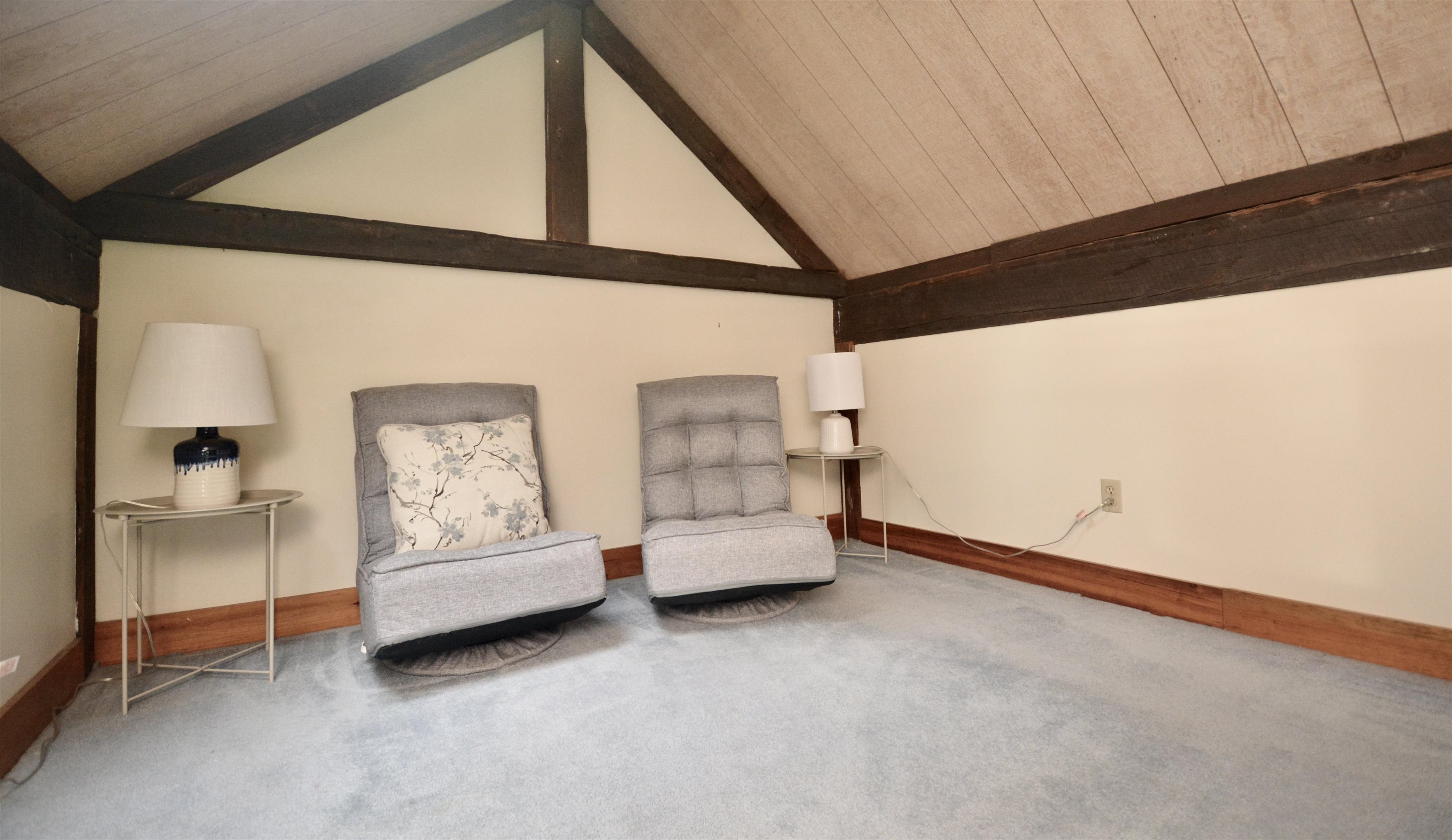 66 Fairway Dr, Grantham, NH 03753