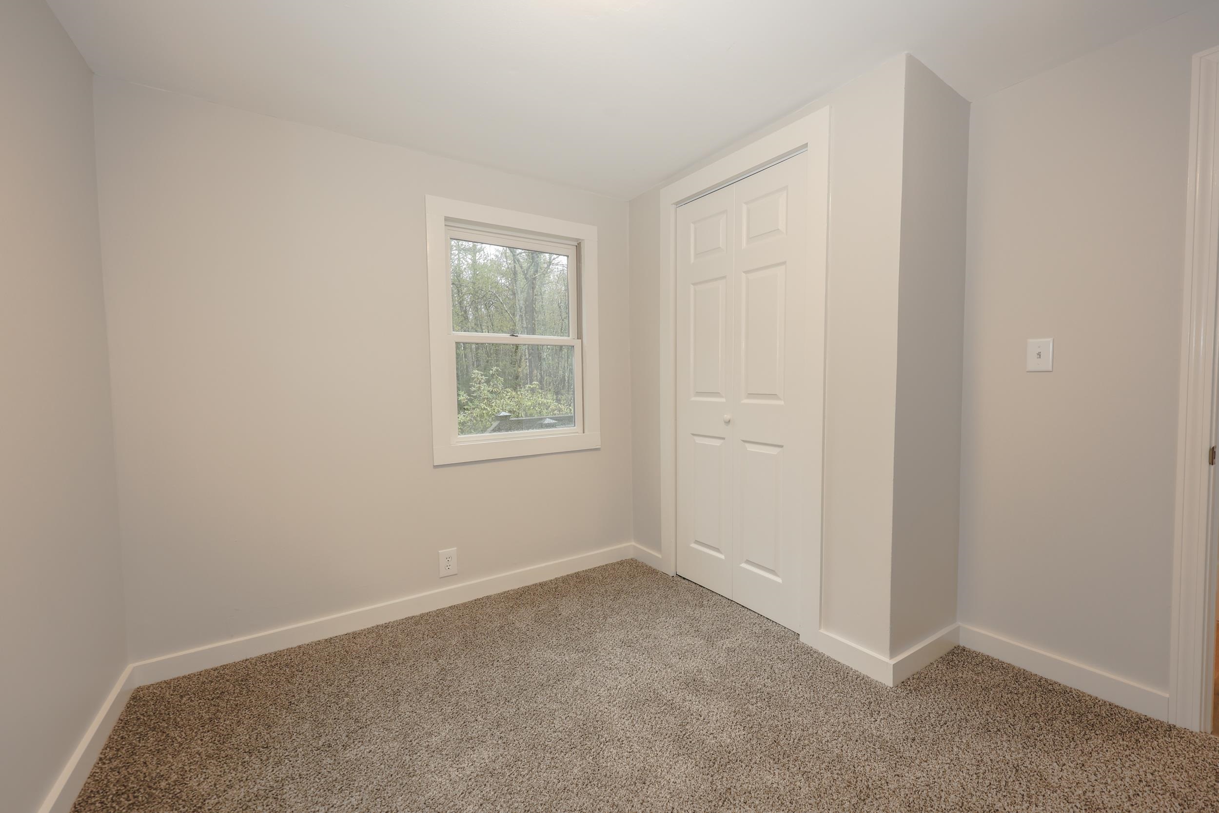 34 Icehouse Ln, Greenfield, NH 03047