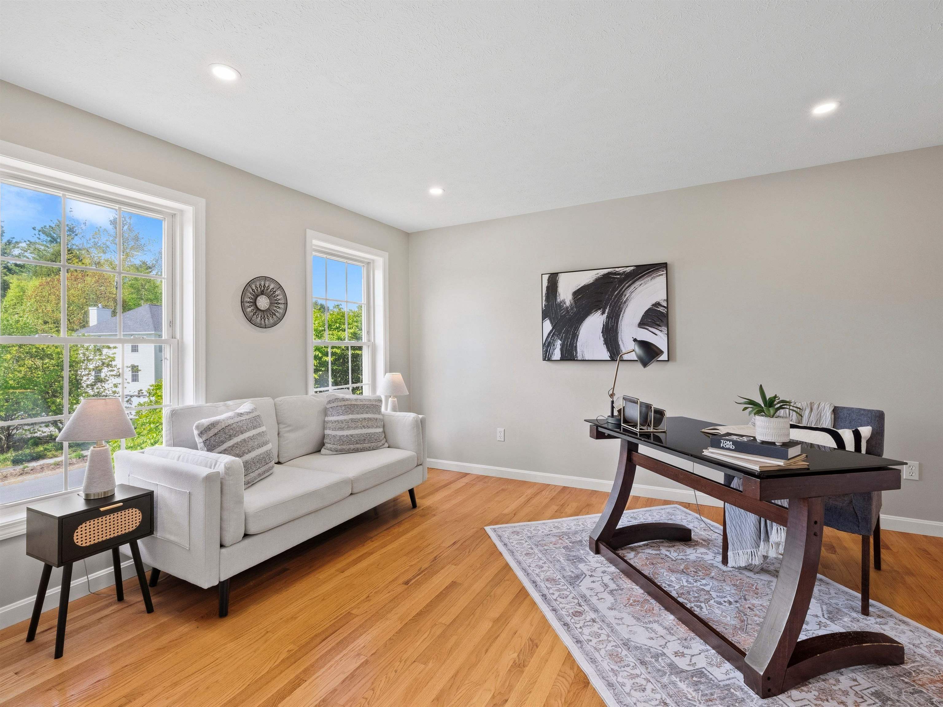 28 Bradford Cir, Hudson, NH 03051