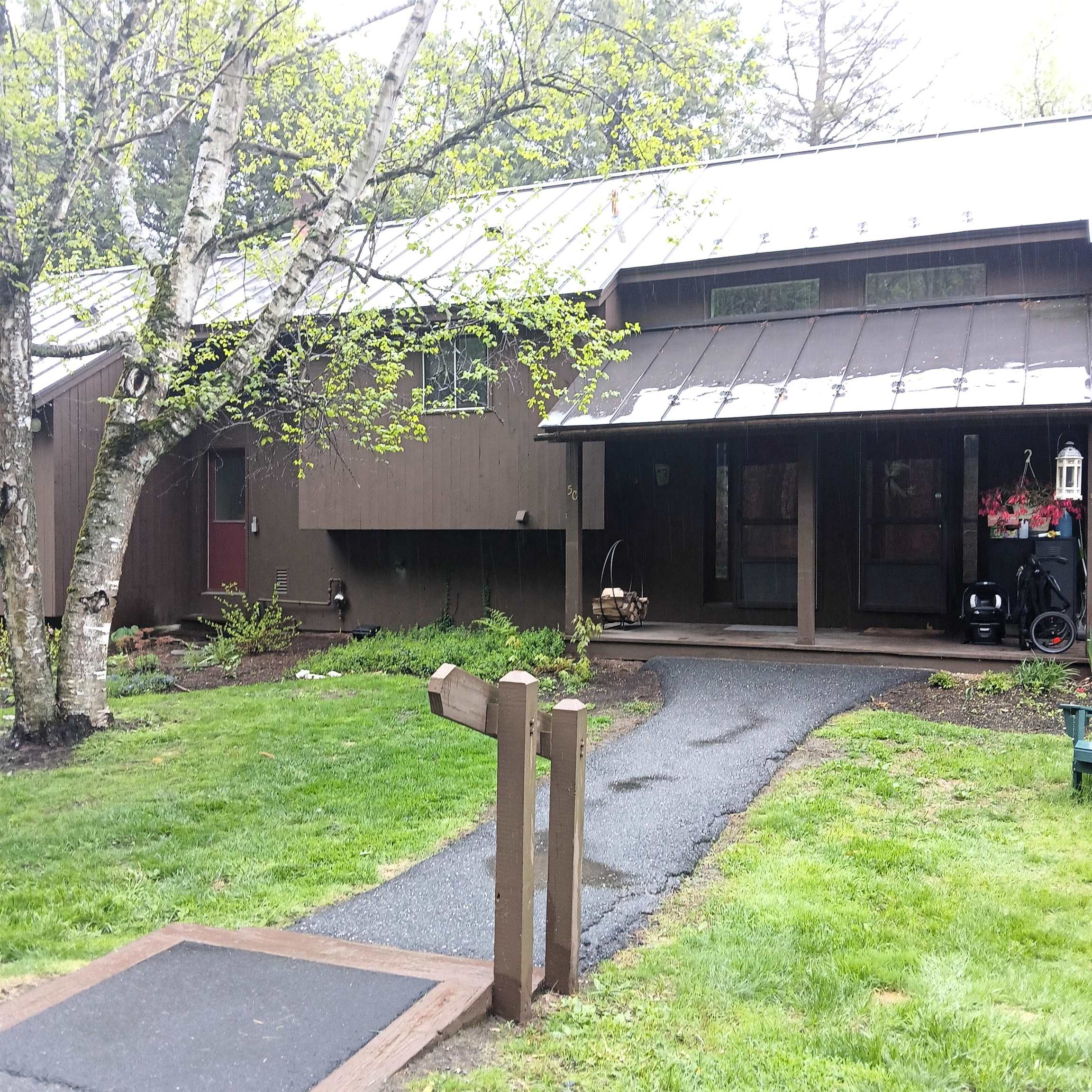 Village of Quechee in Town of Hartford VT  05059&nbsp;Condo for sale $List Price is $285,000
