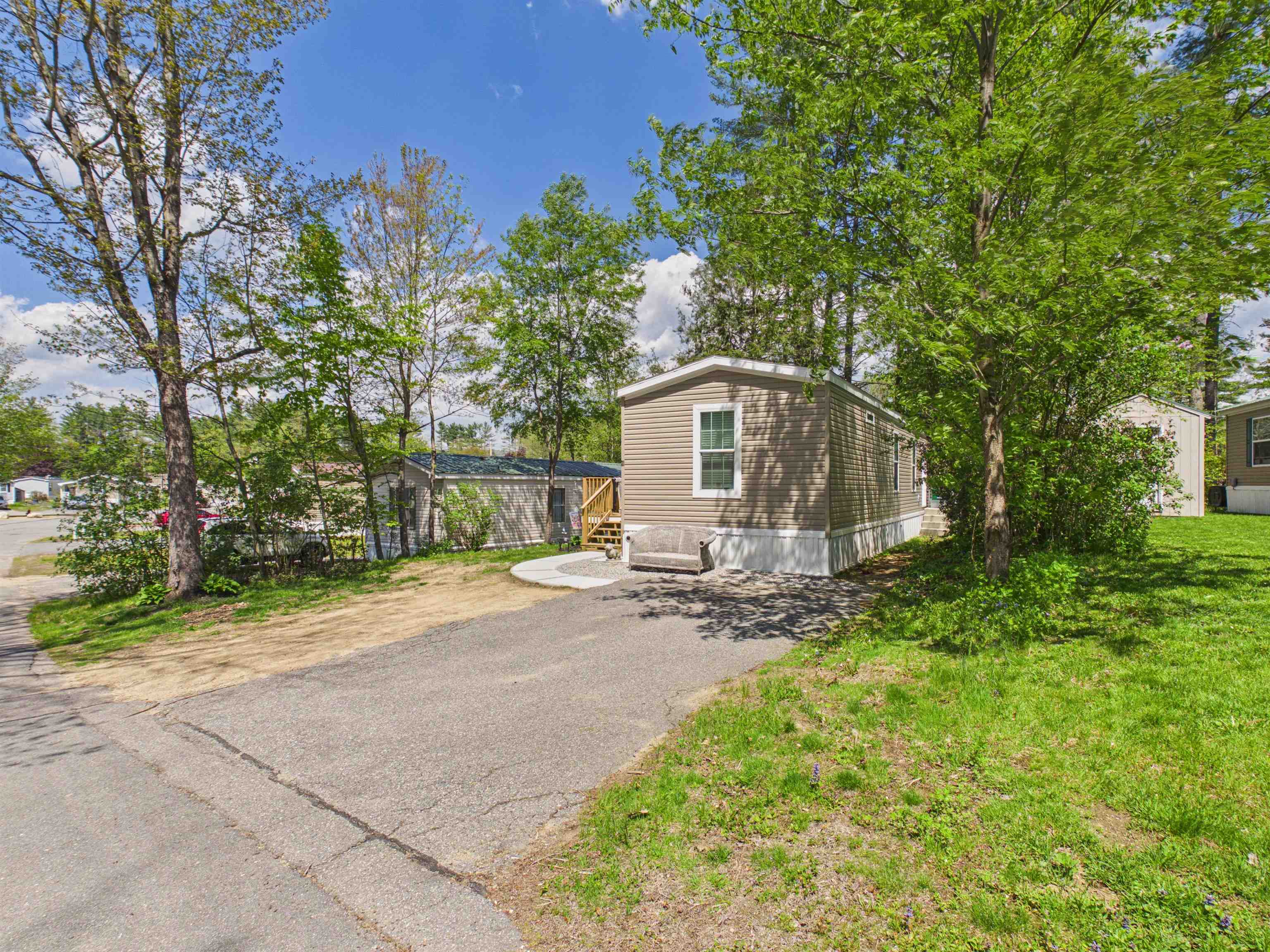 21 Blue Jay Ct, Keene, NH 03431