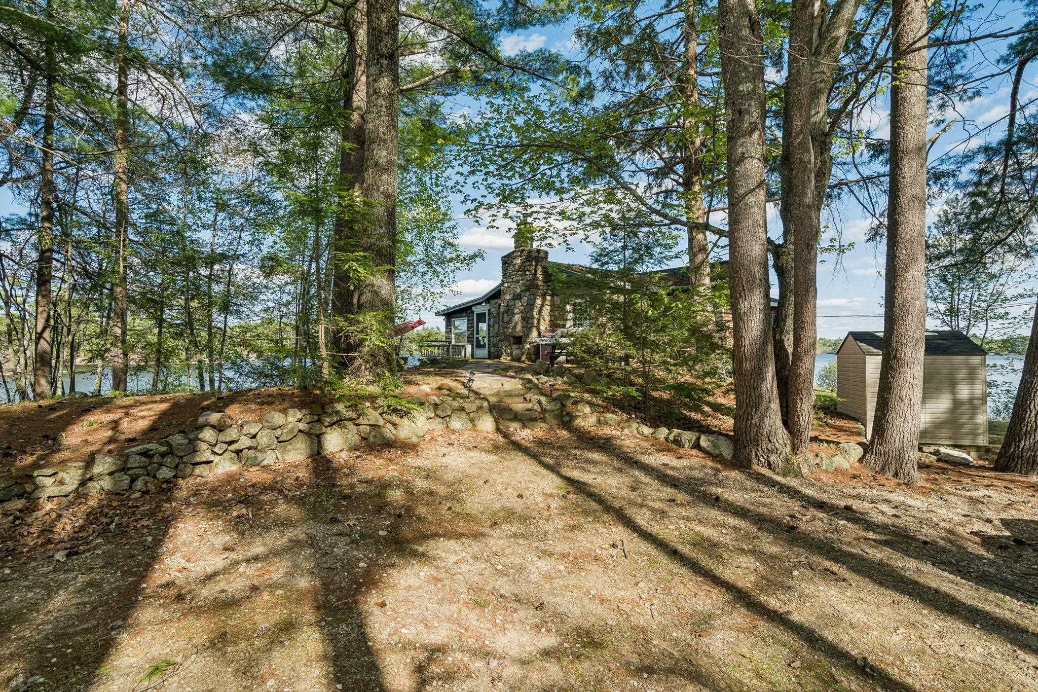 47 Sachs Rd, Nottingham, NH 03290