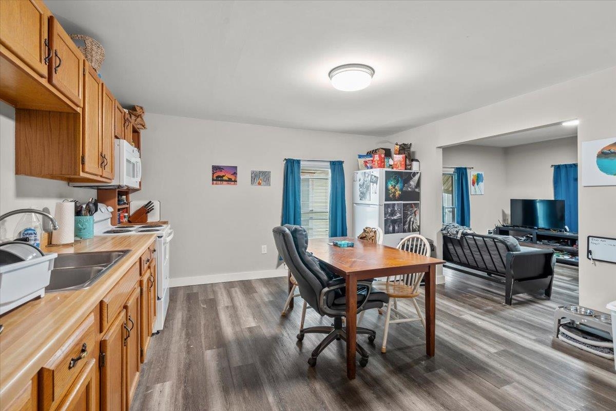 Upstairs Unit