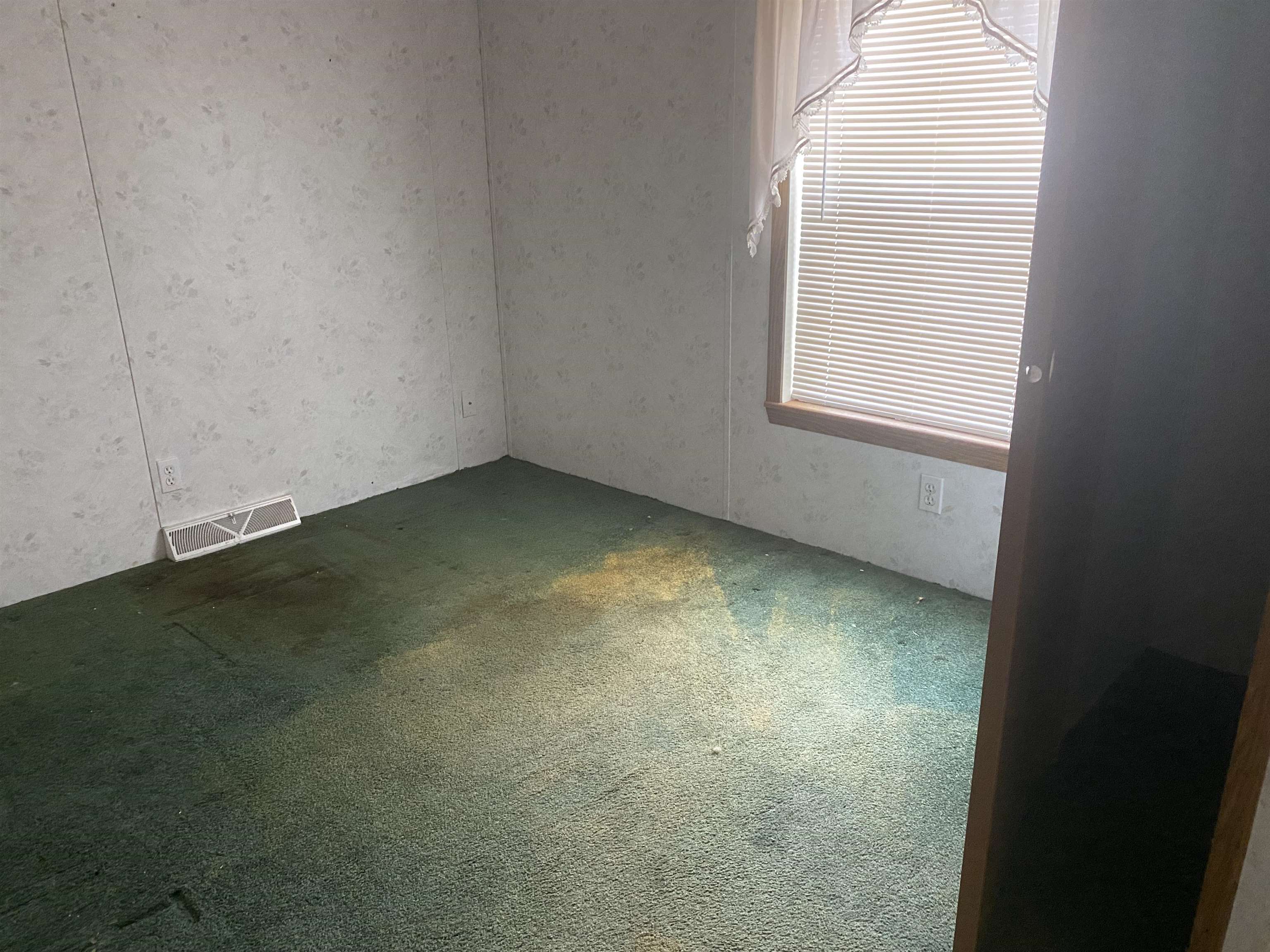 Photo 22 of 20