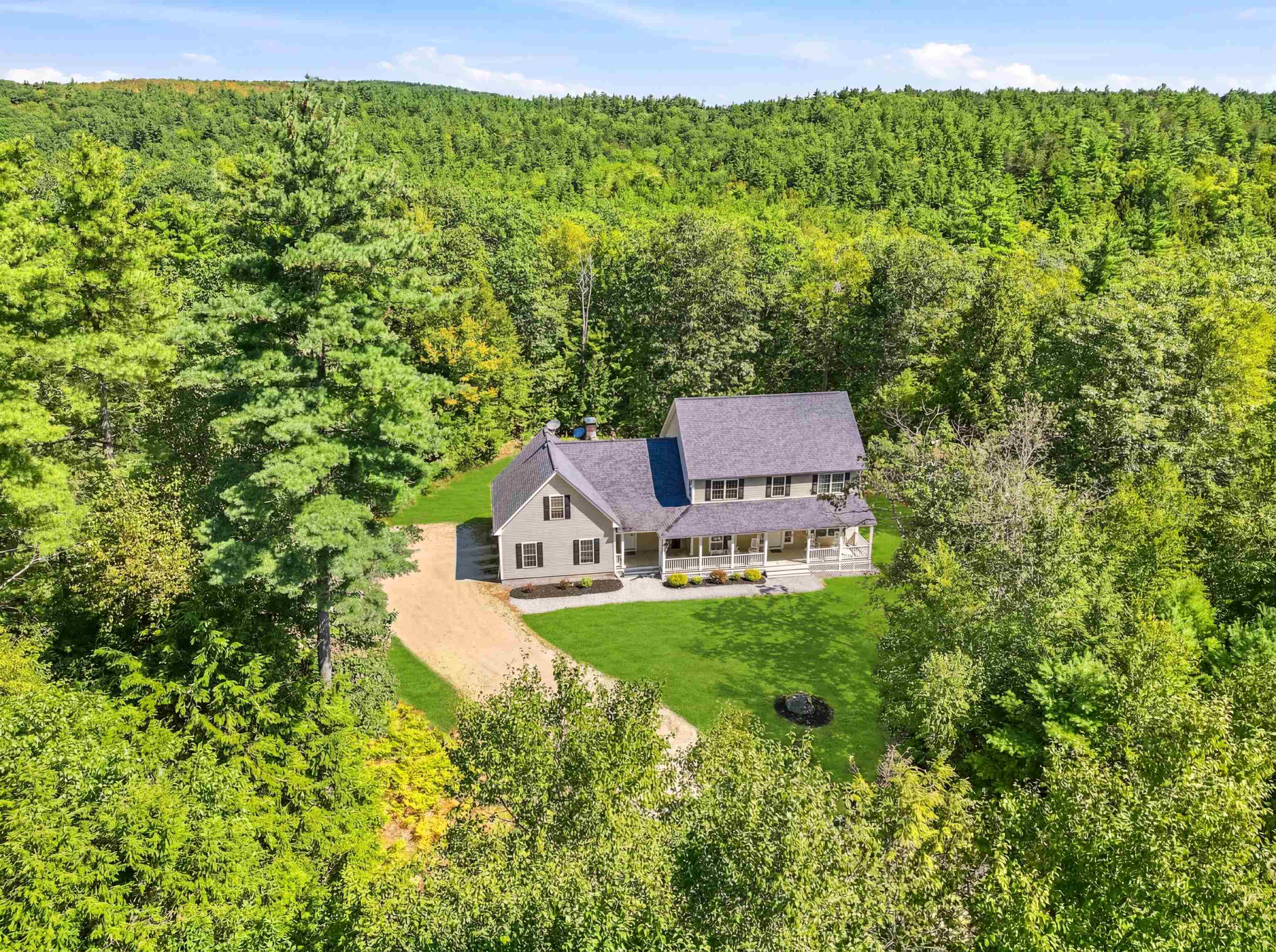 351 New Boston Rd, Francestown, NH 03043