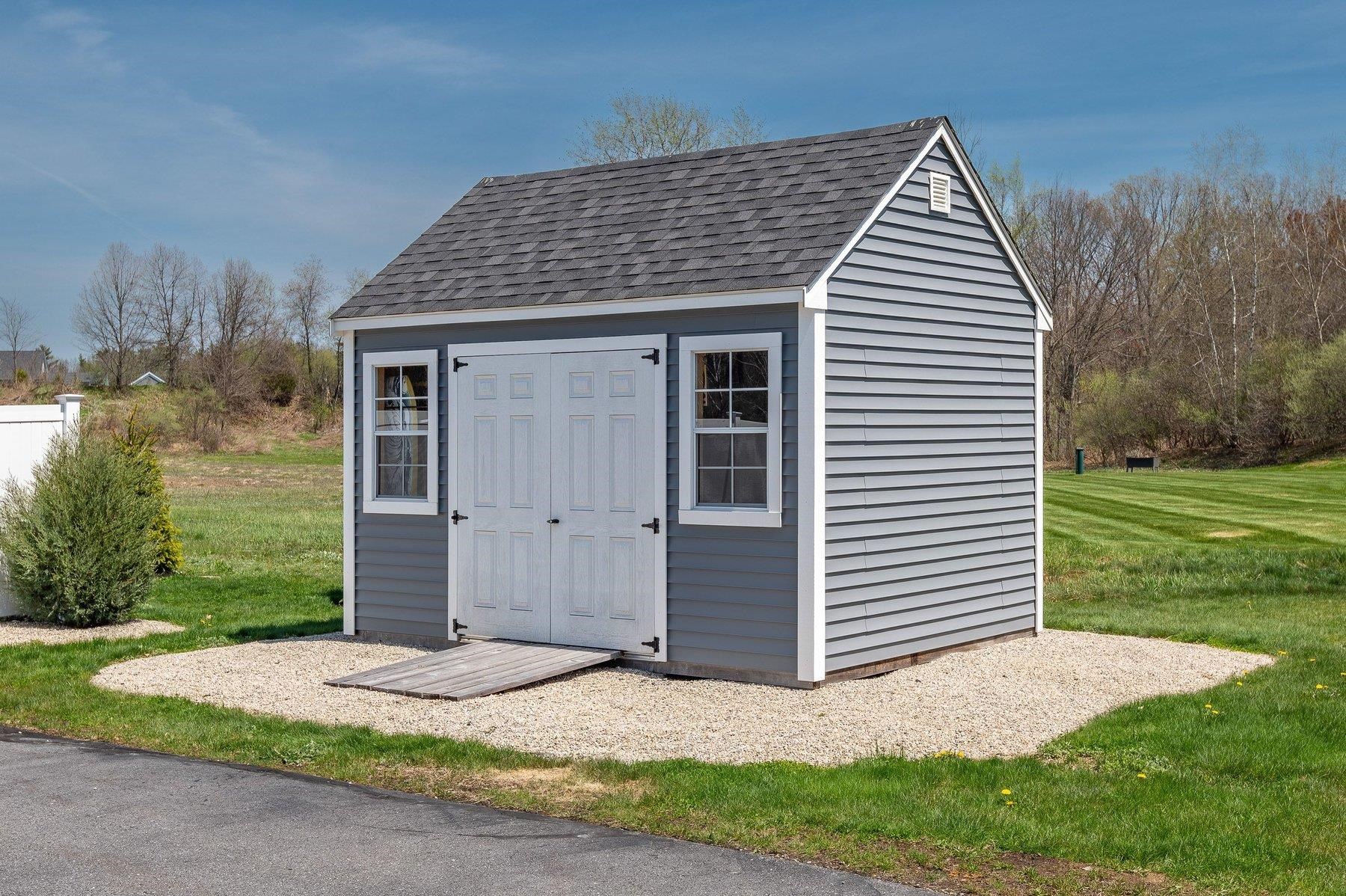 19 Lovering Rd, North Hampton, NH 03862