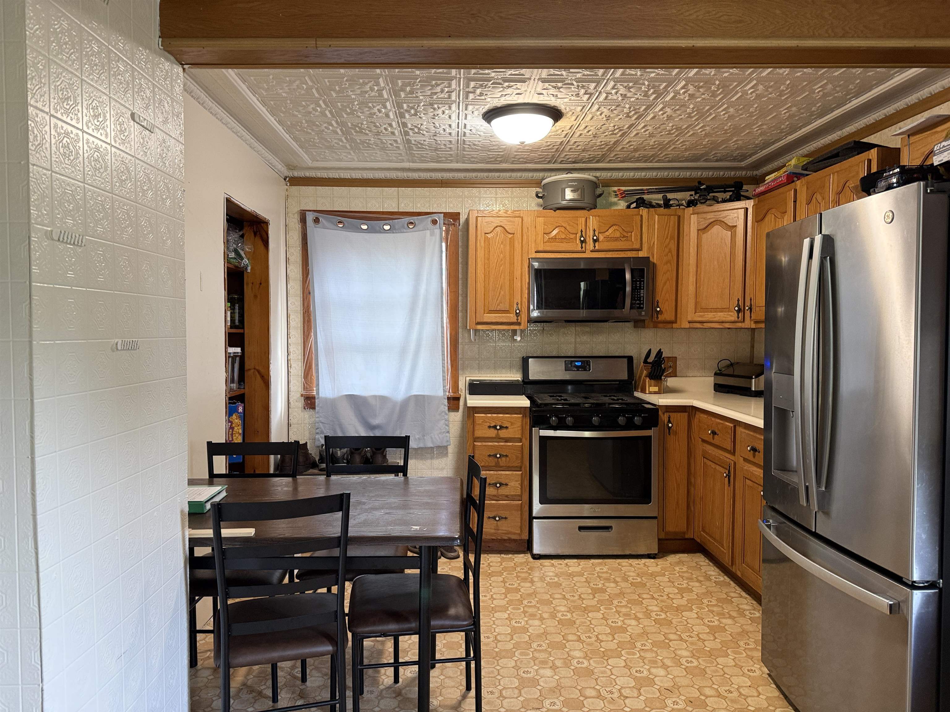 4 Skinner St, Claremont, NH 03743