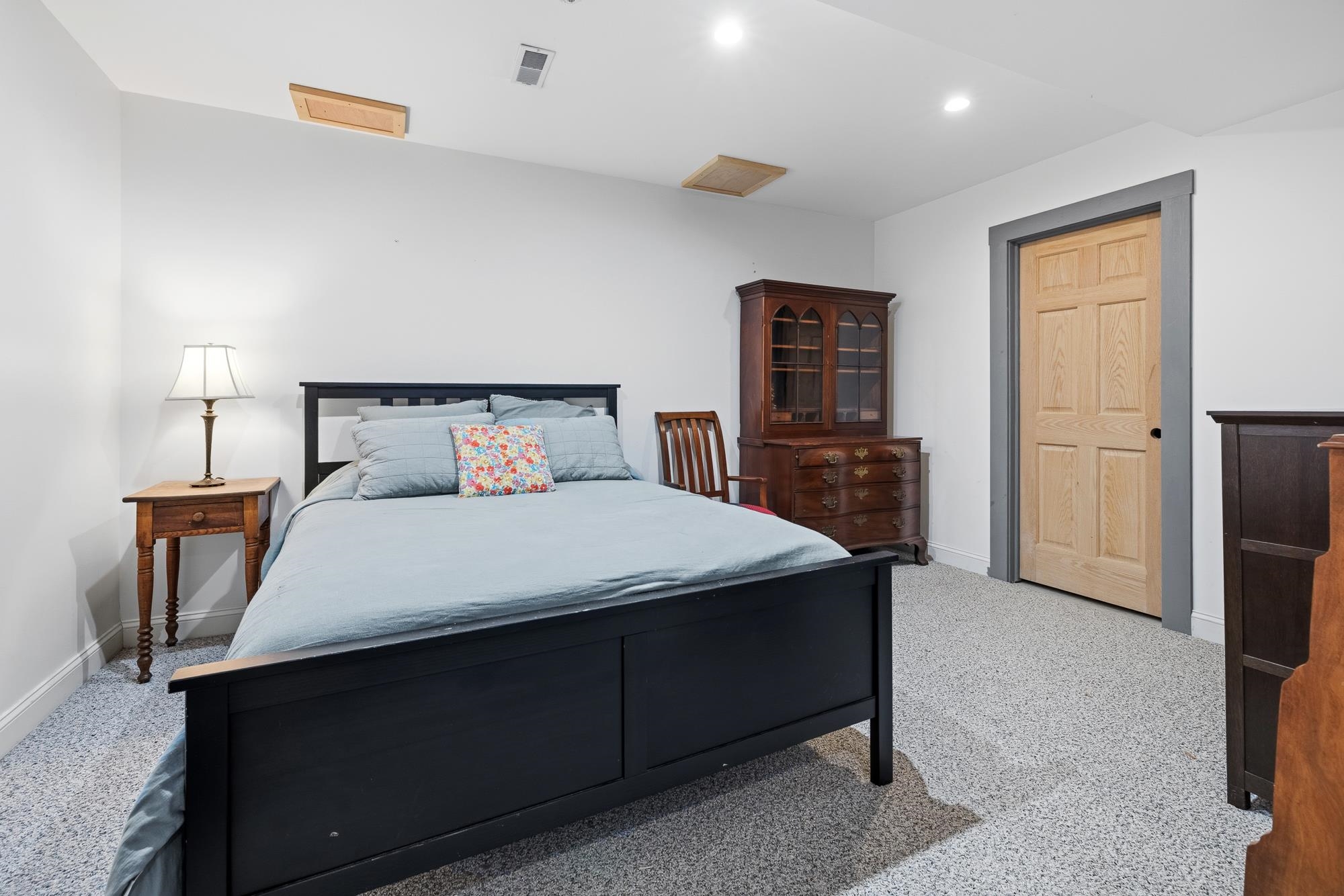 38 Maple St, Hanover, NH 03755
