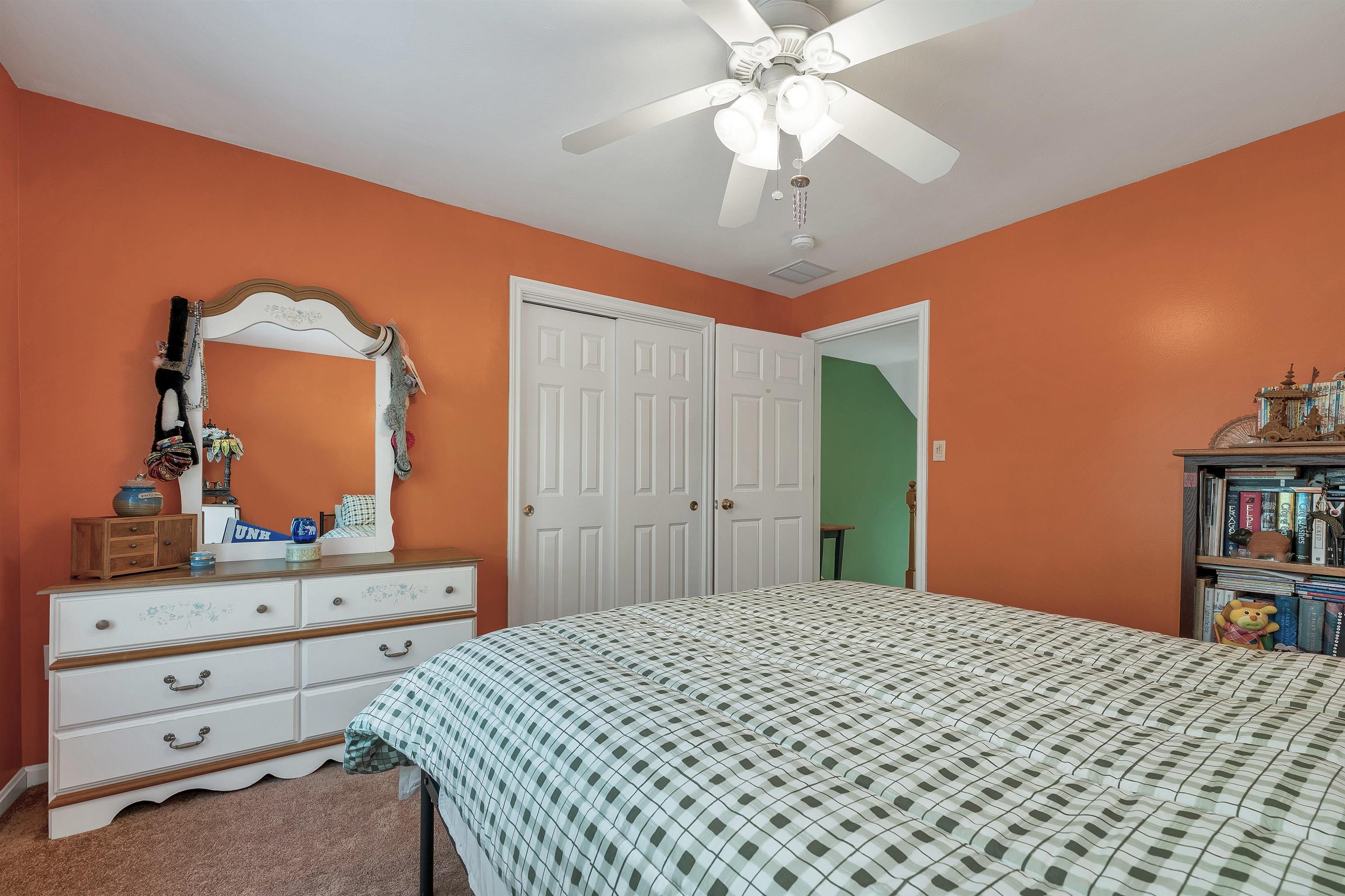 281 New Boston Rd, Bedford, NH 03110