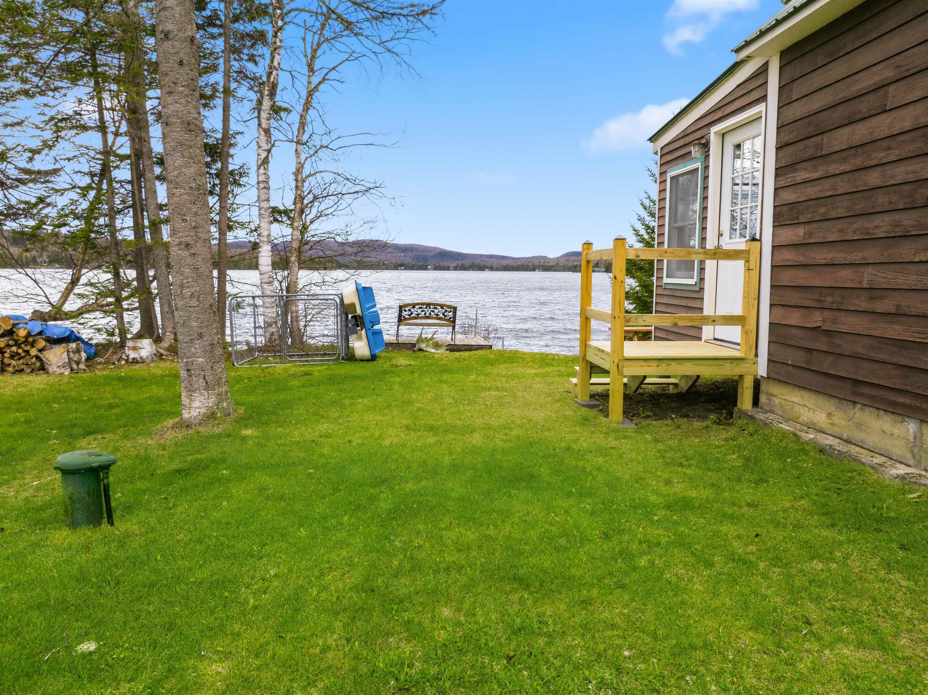211 Beach Rd, Pittsburg, NH 03592