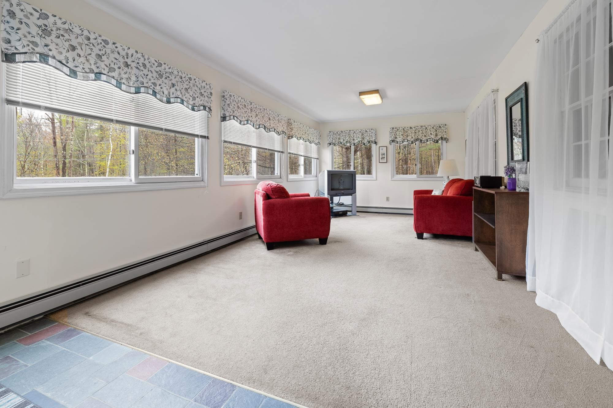 8 Laramie Rd, Hanover, NH 03750