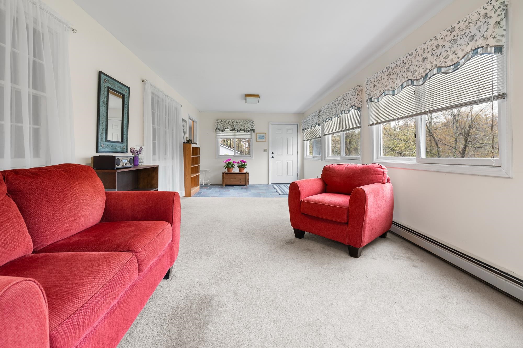 8 Laramie Rd, Hanover, NH 03750