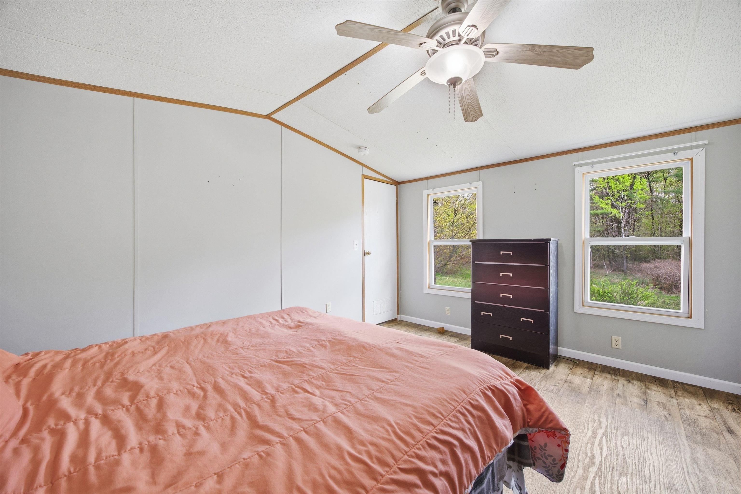 215 Leavitt Rd, Pittsfield, NH 03263