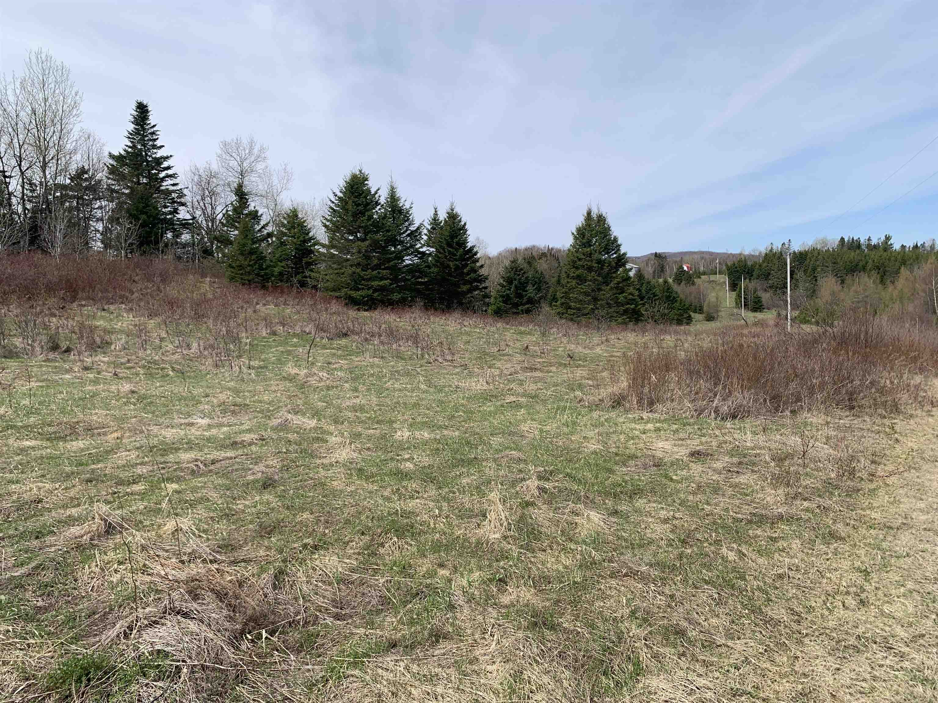 53 North Hill Rd, Stewartstown, NH 03597