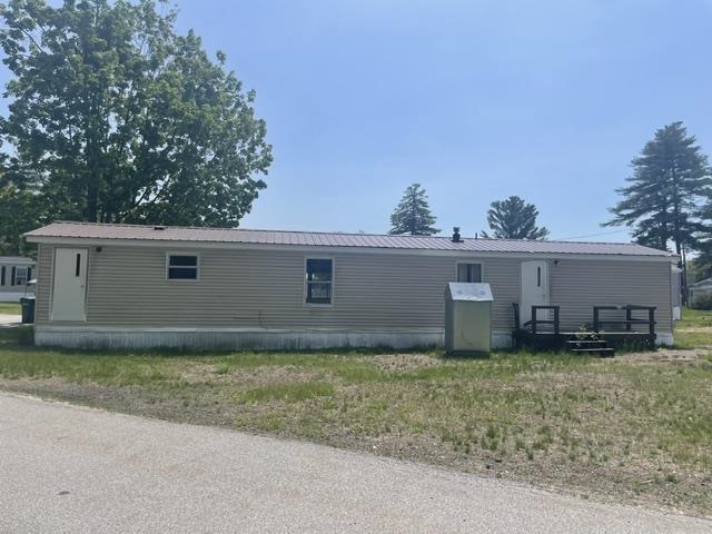 4 Robbins St, Hinsdale, NH 03451