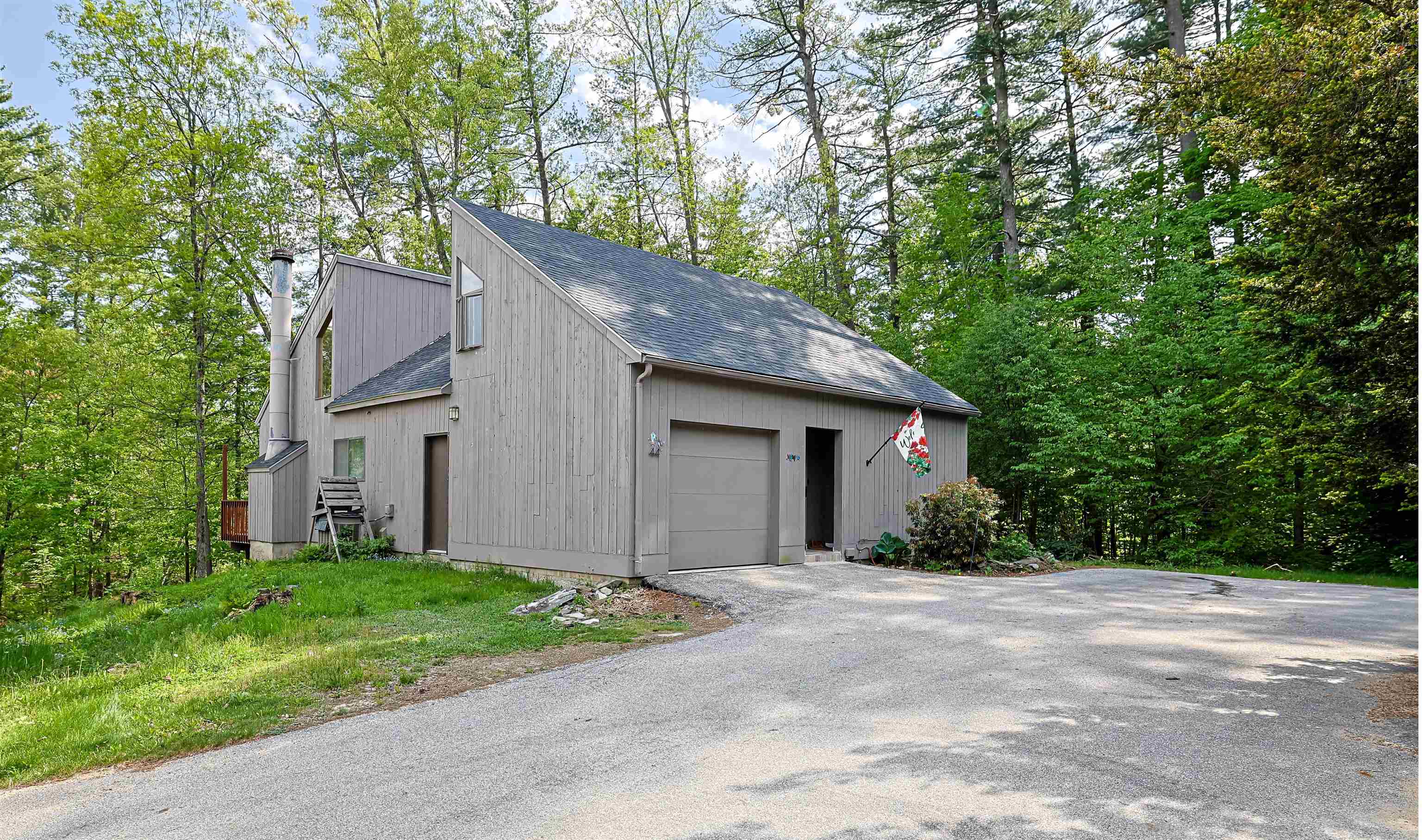 Nashua NH&nbsp;Condo for sale $$489,900 $283 per sq.ft.