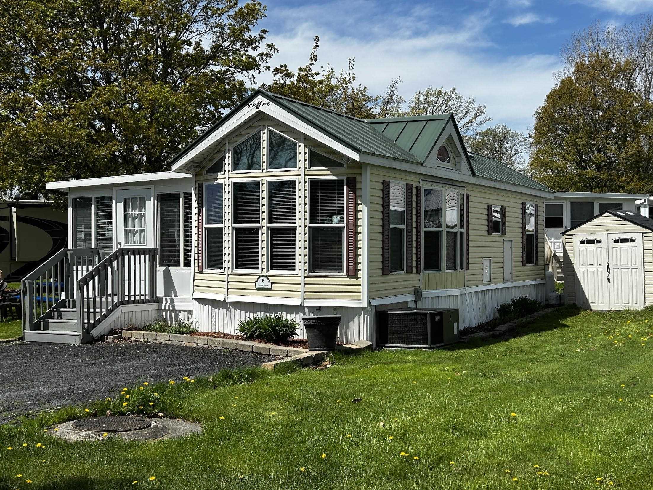 6 Eagle Lane Unit: EA006