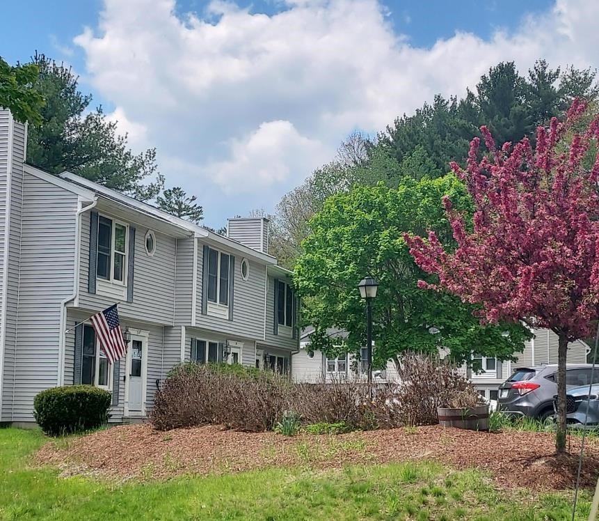 66 Preston St, Hillsborough, NH 03244