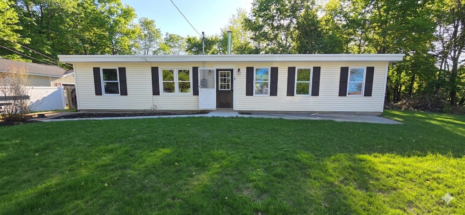 Photo 3 of 41