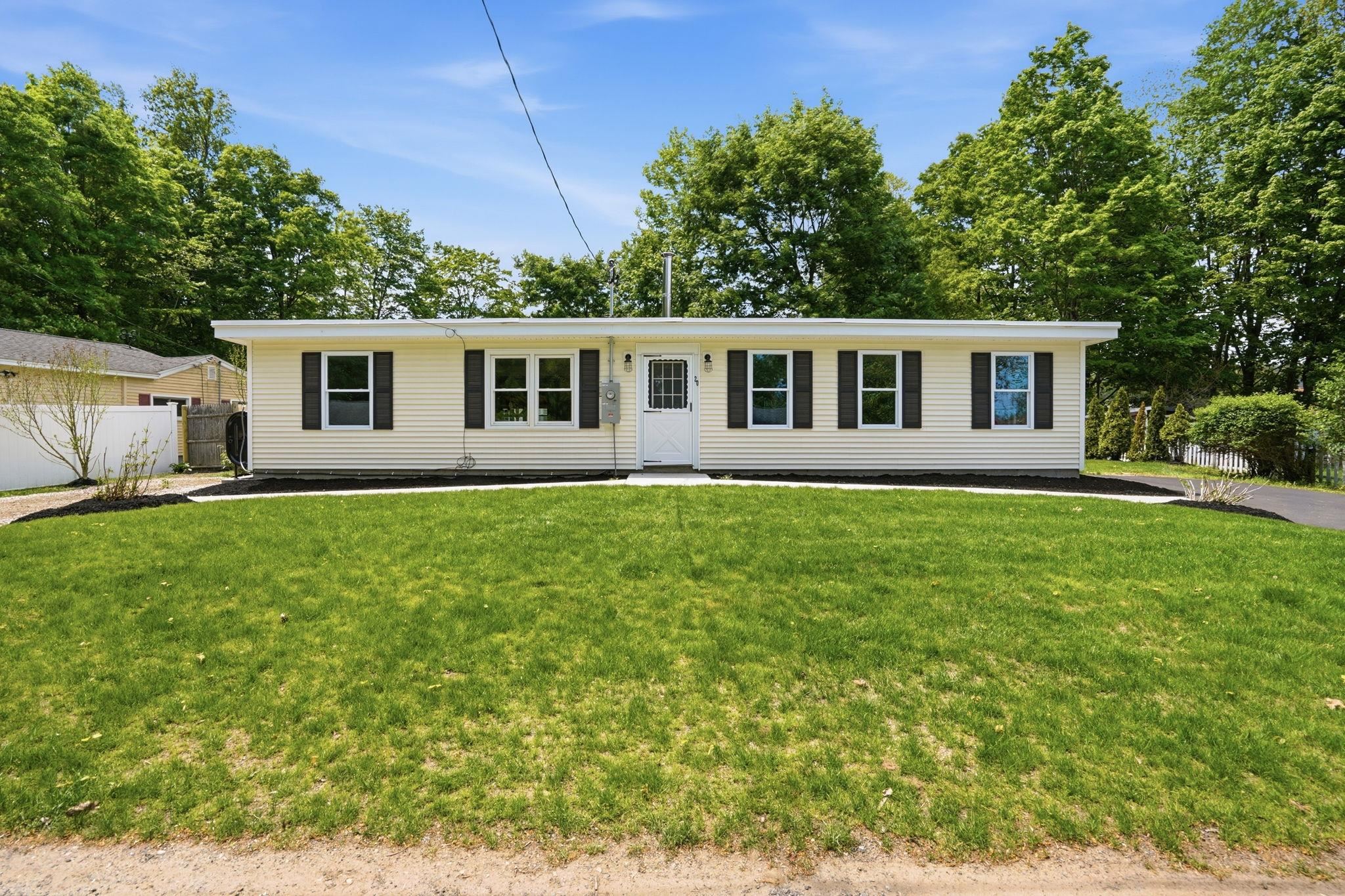 20 Orchard Ter, Salem, NH 03079