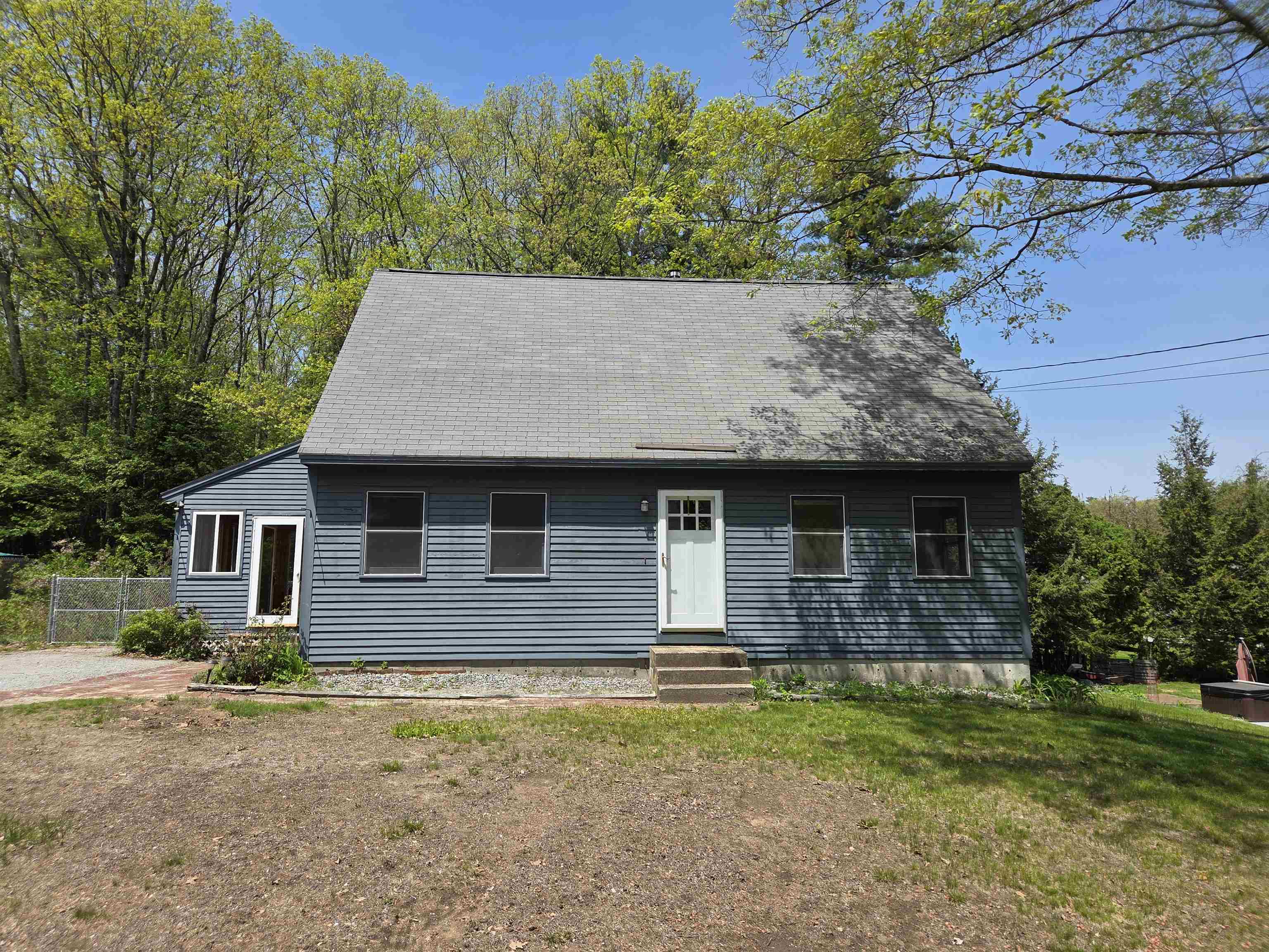 71 Myrtle St, Hillsborough, NH 03244