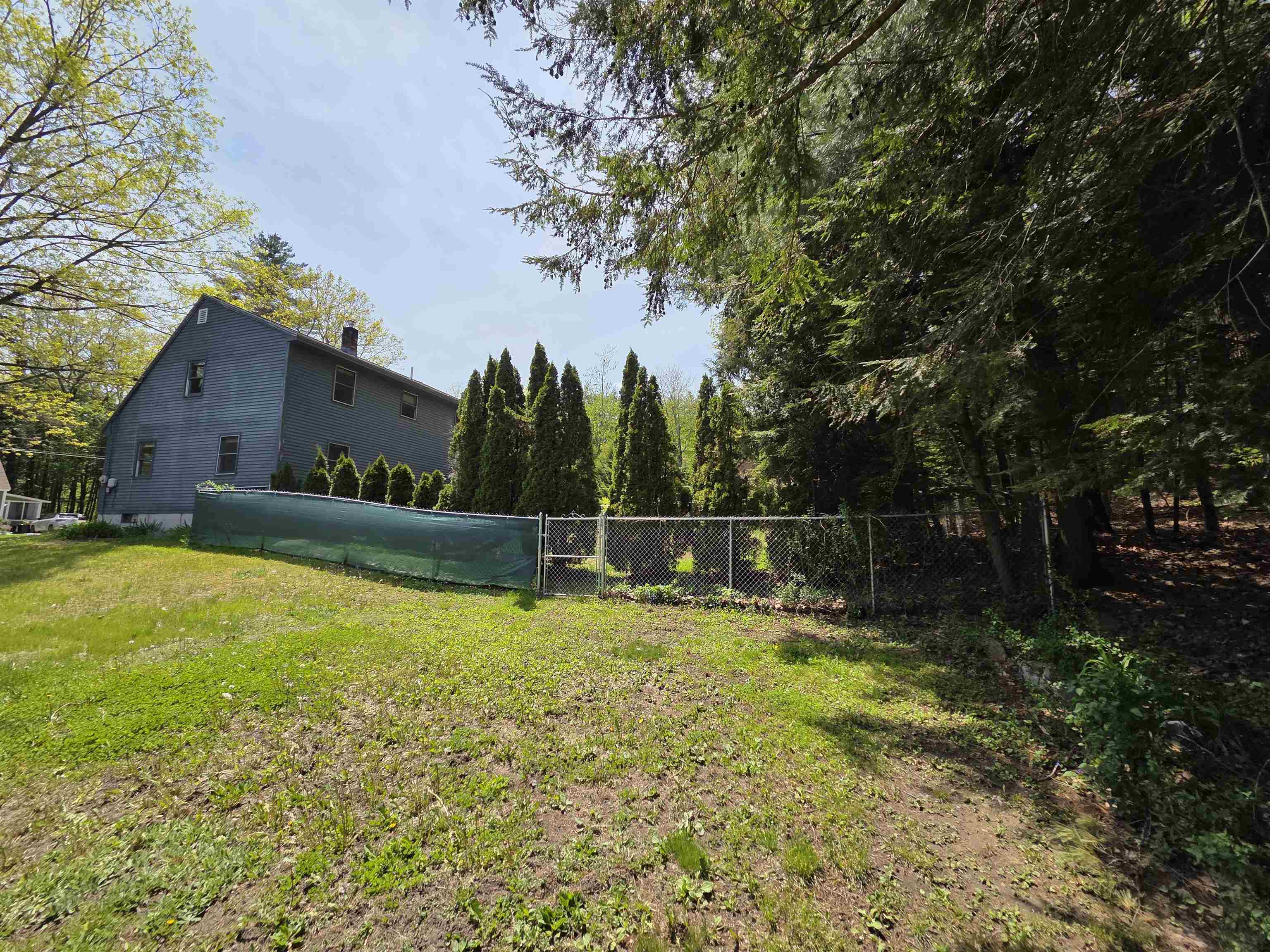 71 Myrtle St, Hillsborough, NH 03244