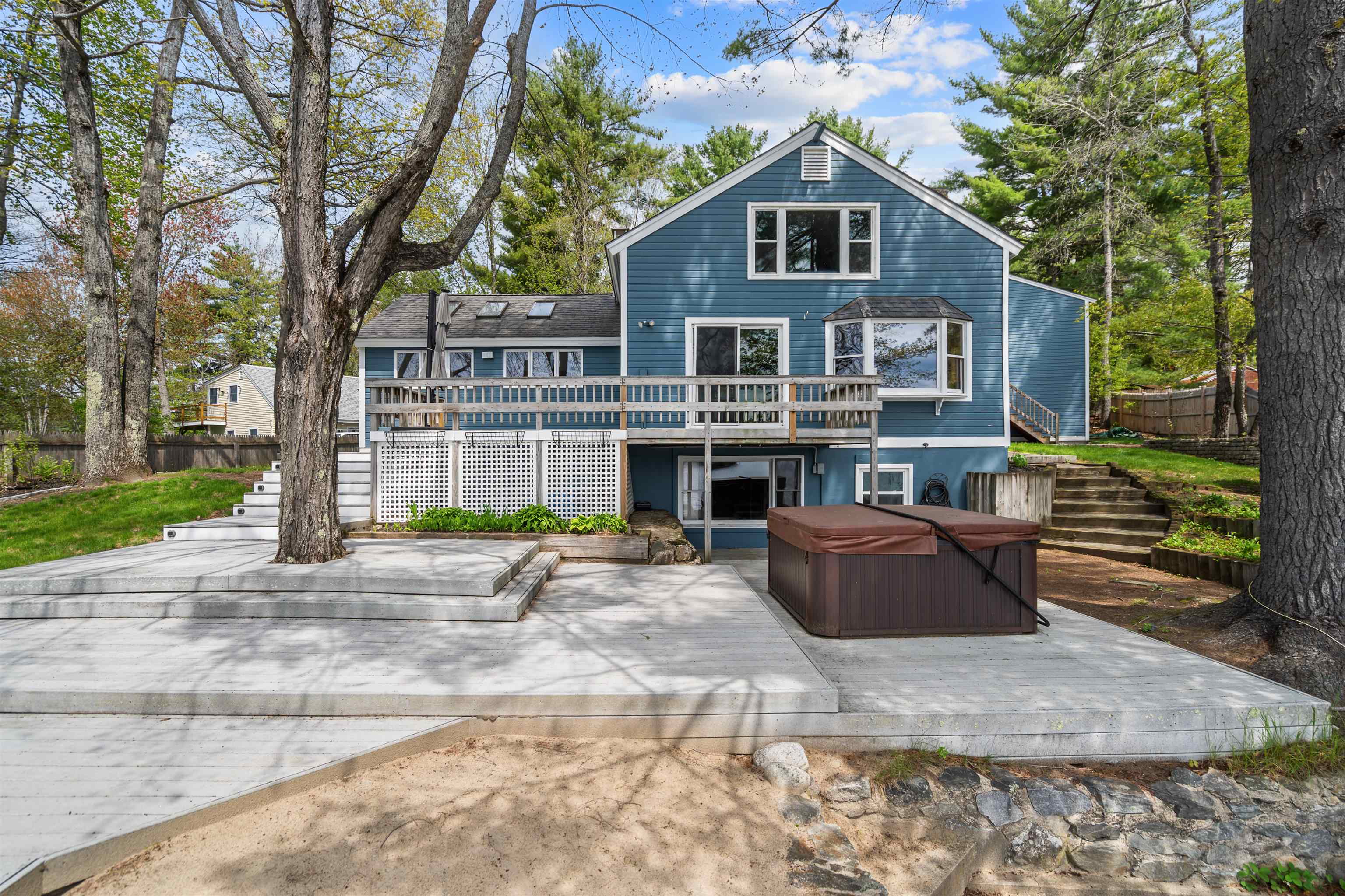 296 Pickerel Point Rd, Wakefield, NH 03872